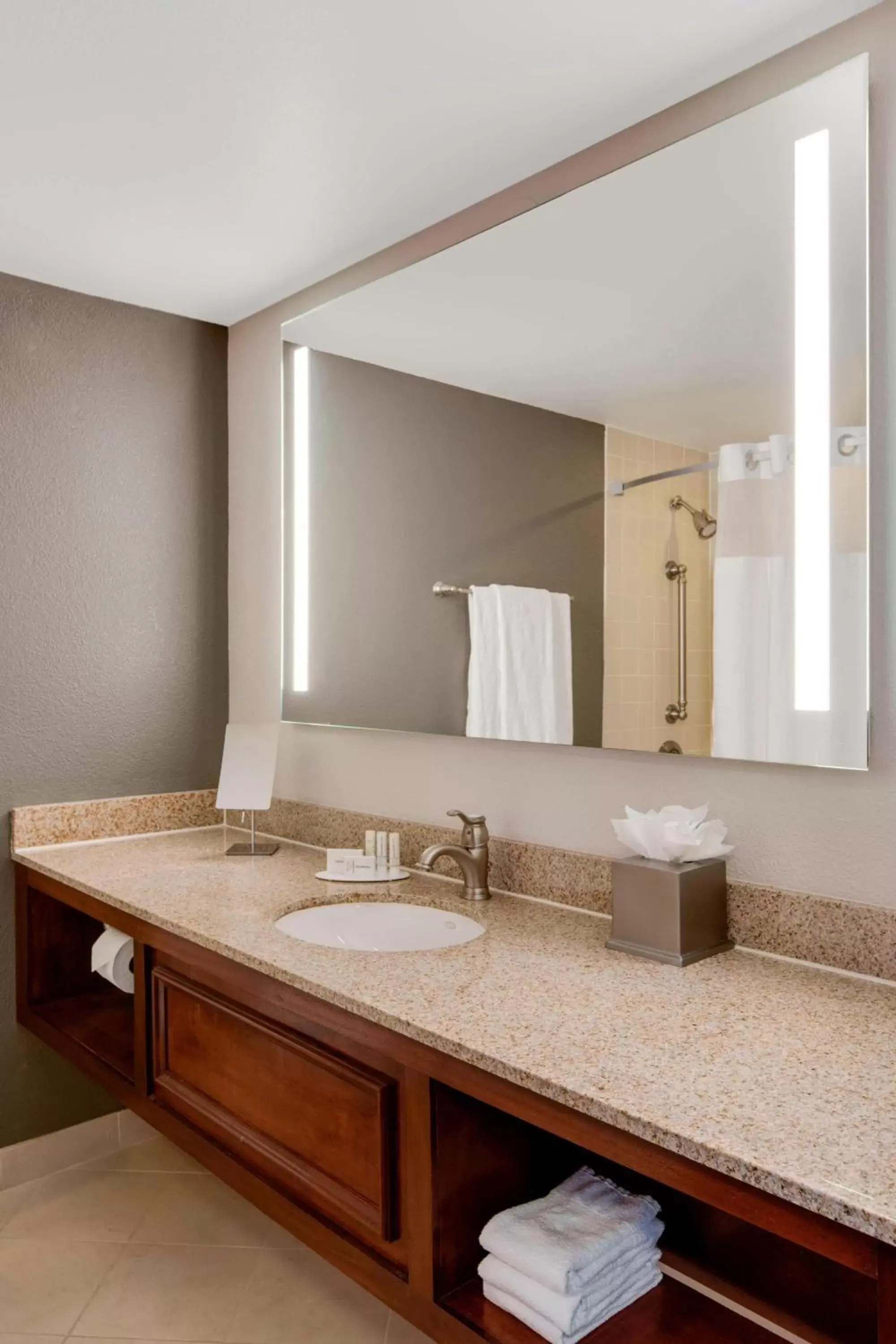 Bathroom in Courtyard by Marriott Boston Logan Airport