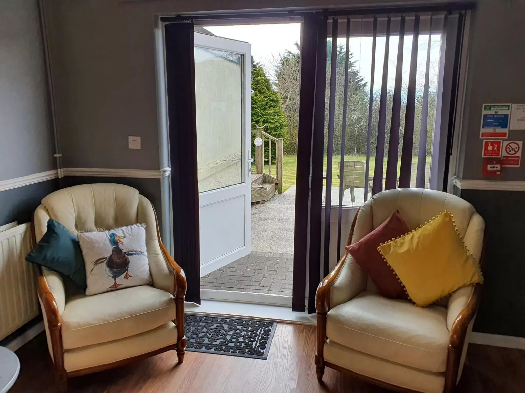 Bedroom, Seating Area in The Snooty Fox