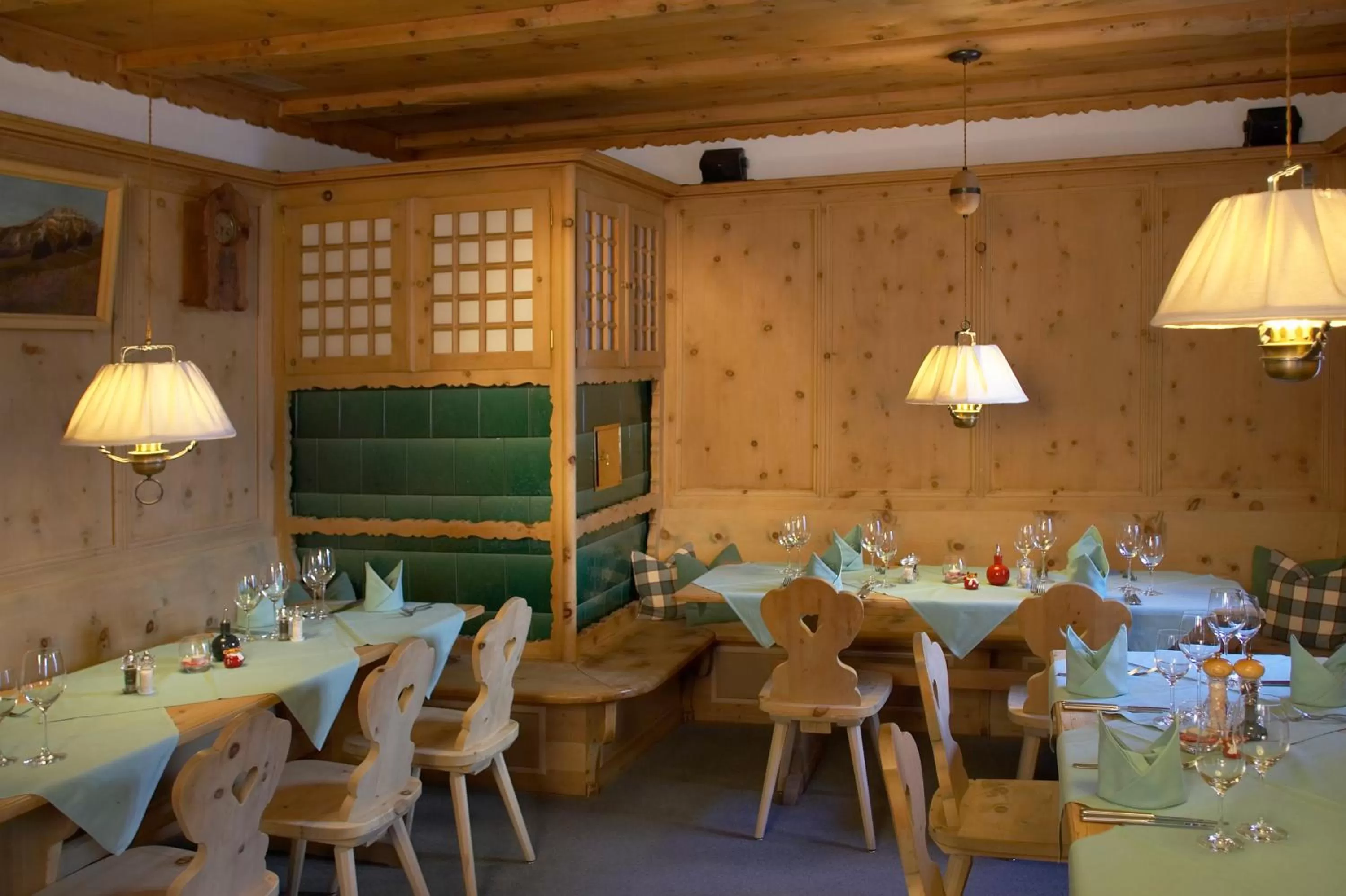 Restaurant/places to eat in Hotel Engiadina