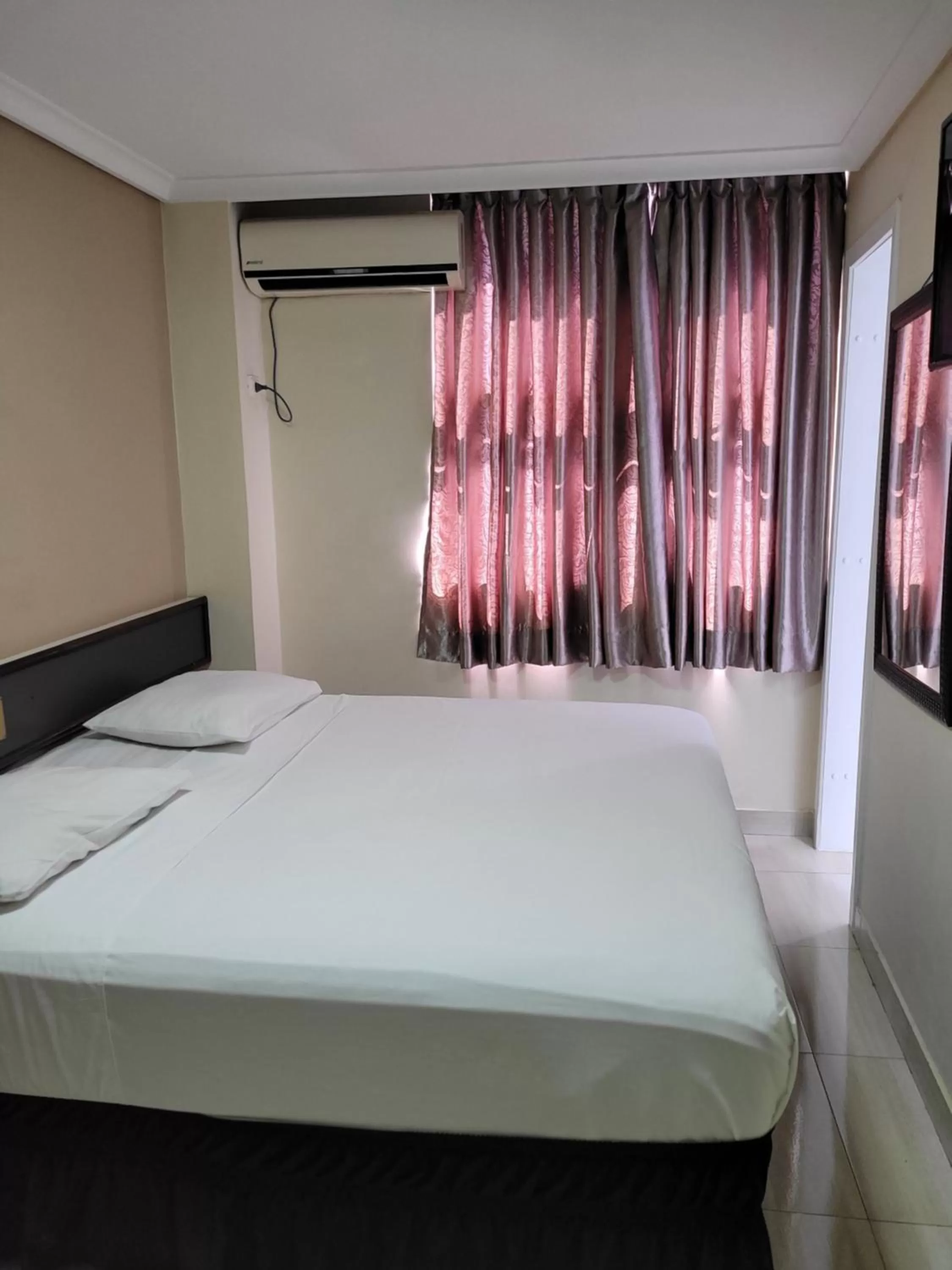 Bed in Hotel Estação Express