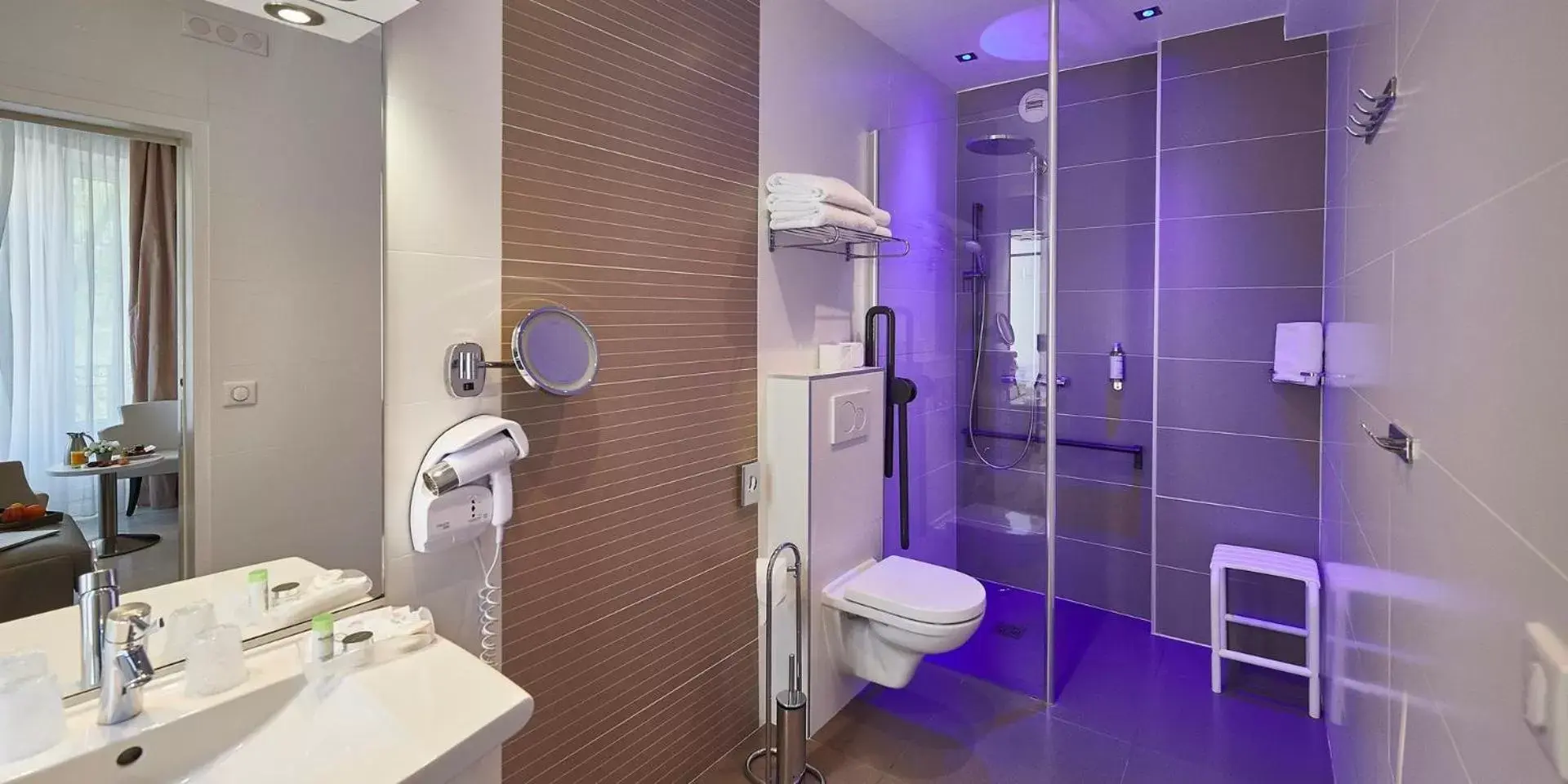 Bathroom in Best Western Plus Hotel Carlton Annecy