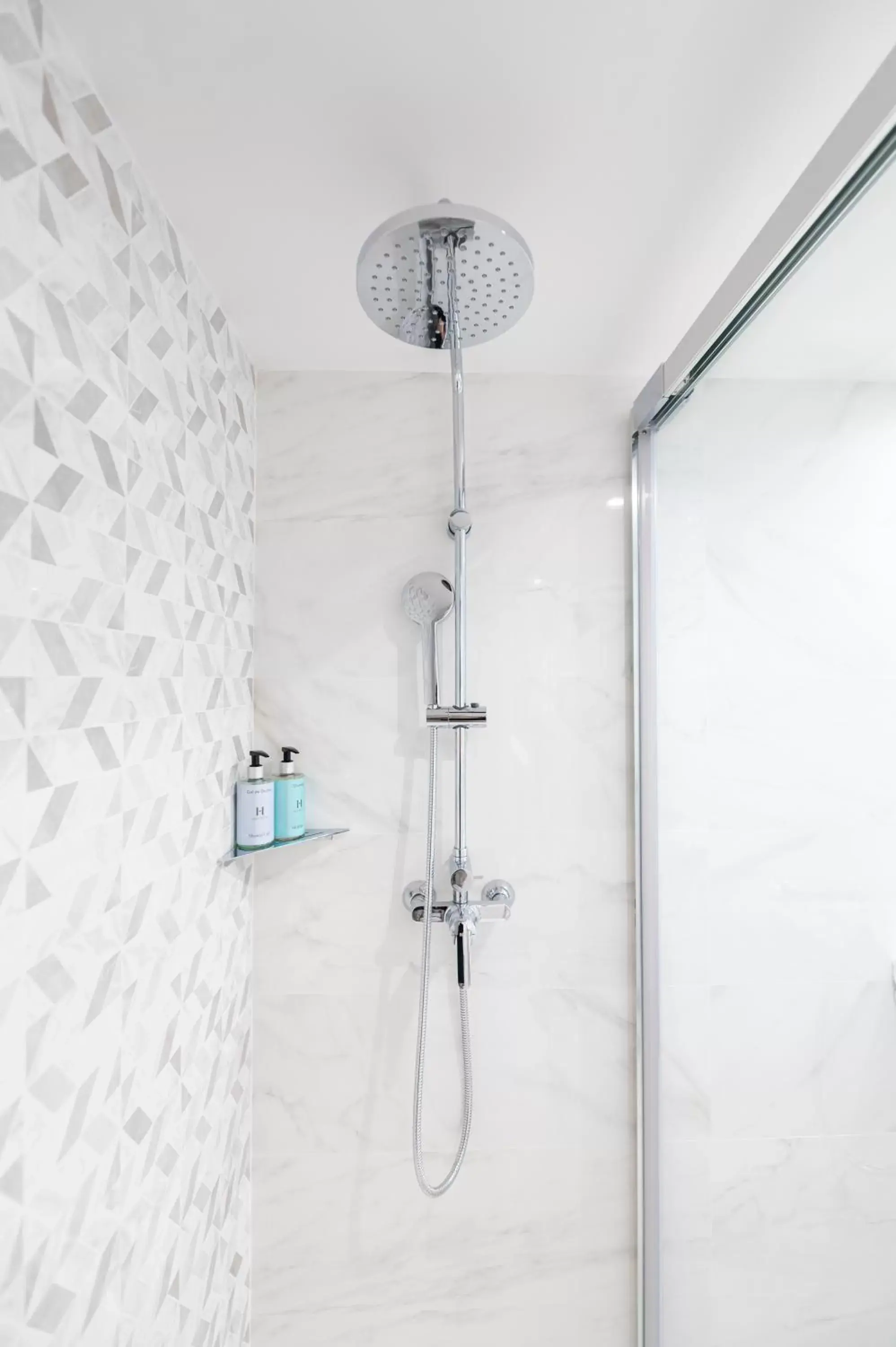 Shower, Bathroom in Hesperia Barcelona Barri Gòtic