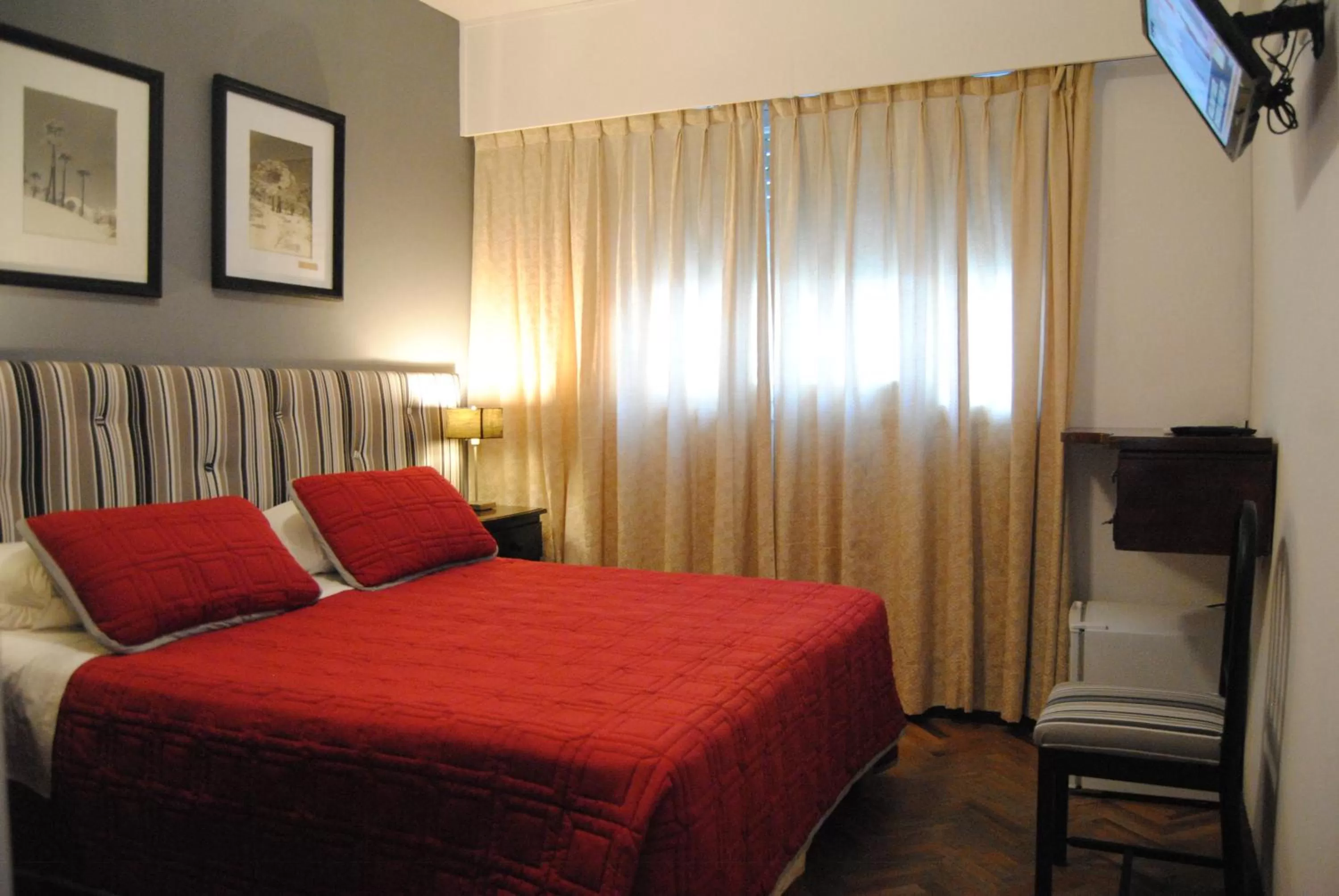 TV and multimedia in Hotel Iberia