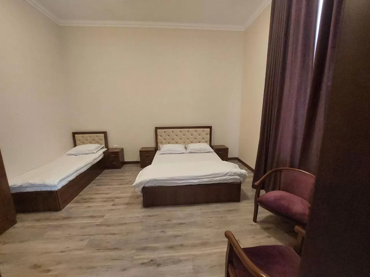 Photo of the whole room, Bed in Samarabonu Hotel