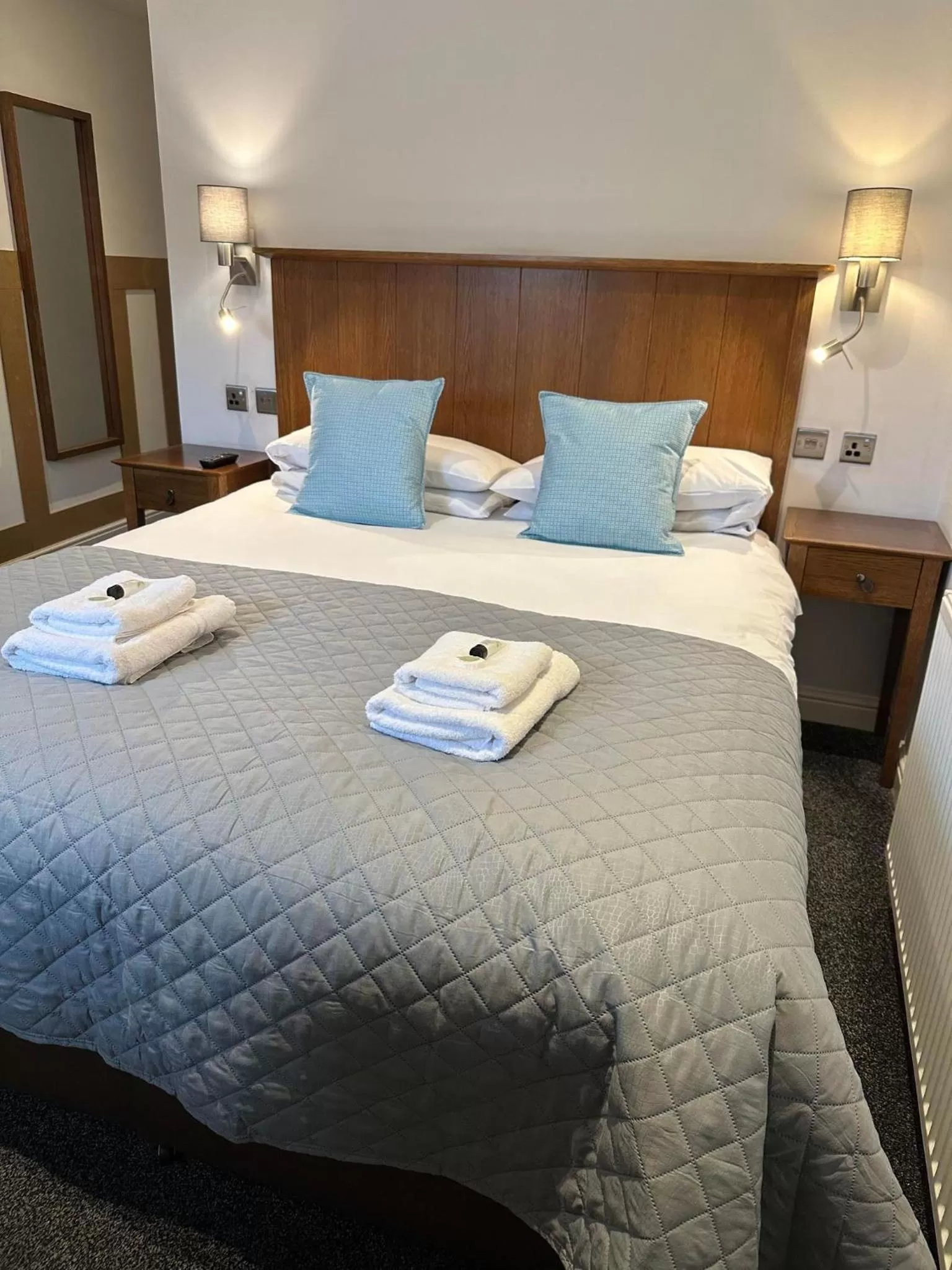 Bed in Nithsdale Hotel