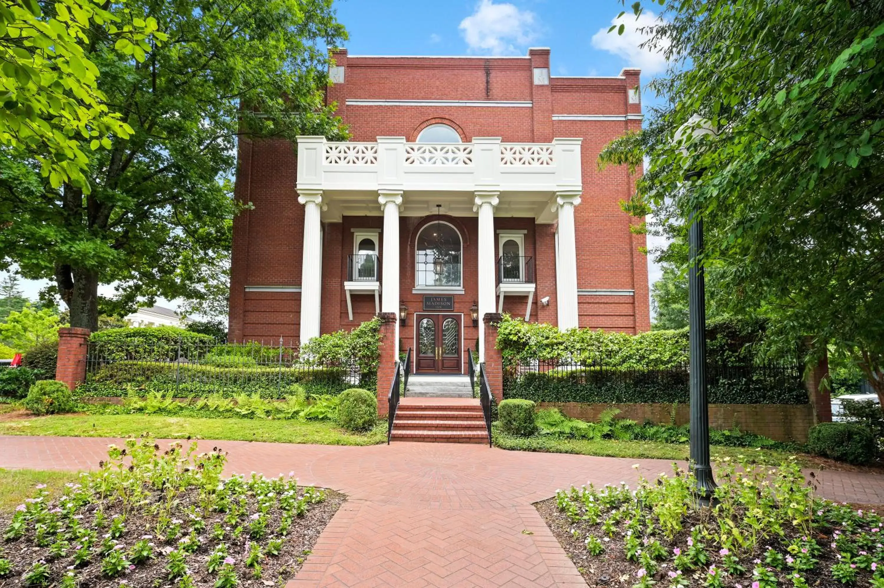 Property Building in The James Madison Inn