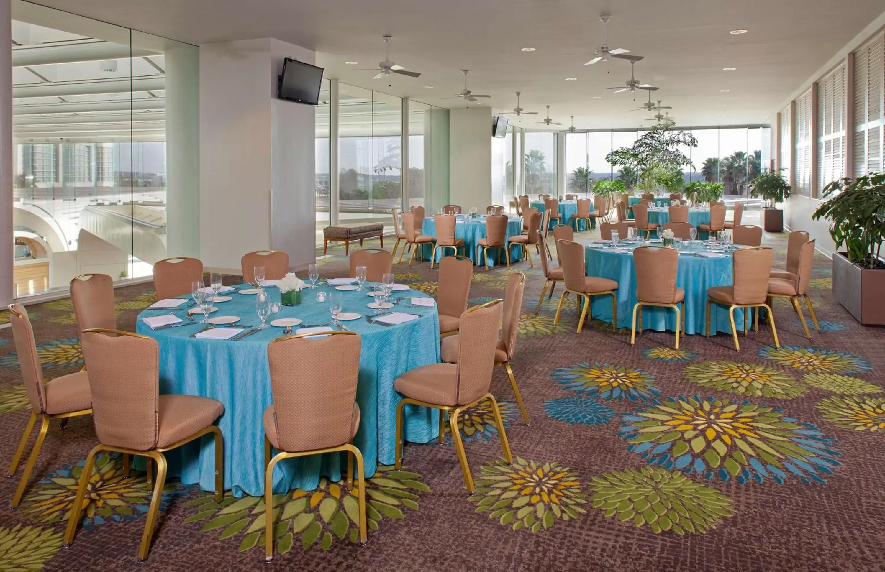 Meeting/conference room, Restaurant/Places to Eat in Hyatt Regency Orlando International Airport Hotel