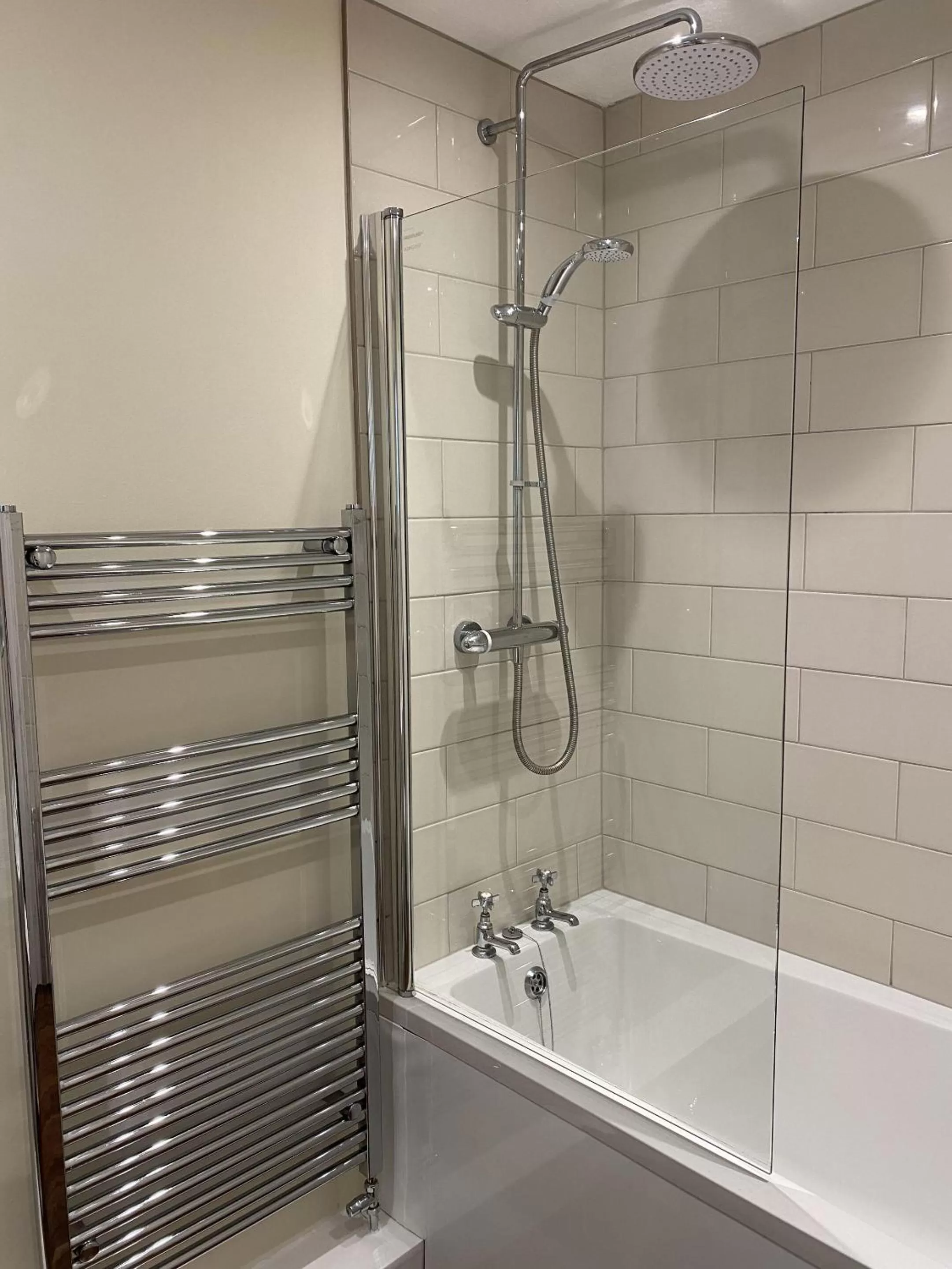 Bathroom in The Oaks Hotel