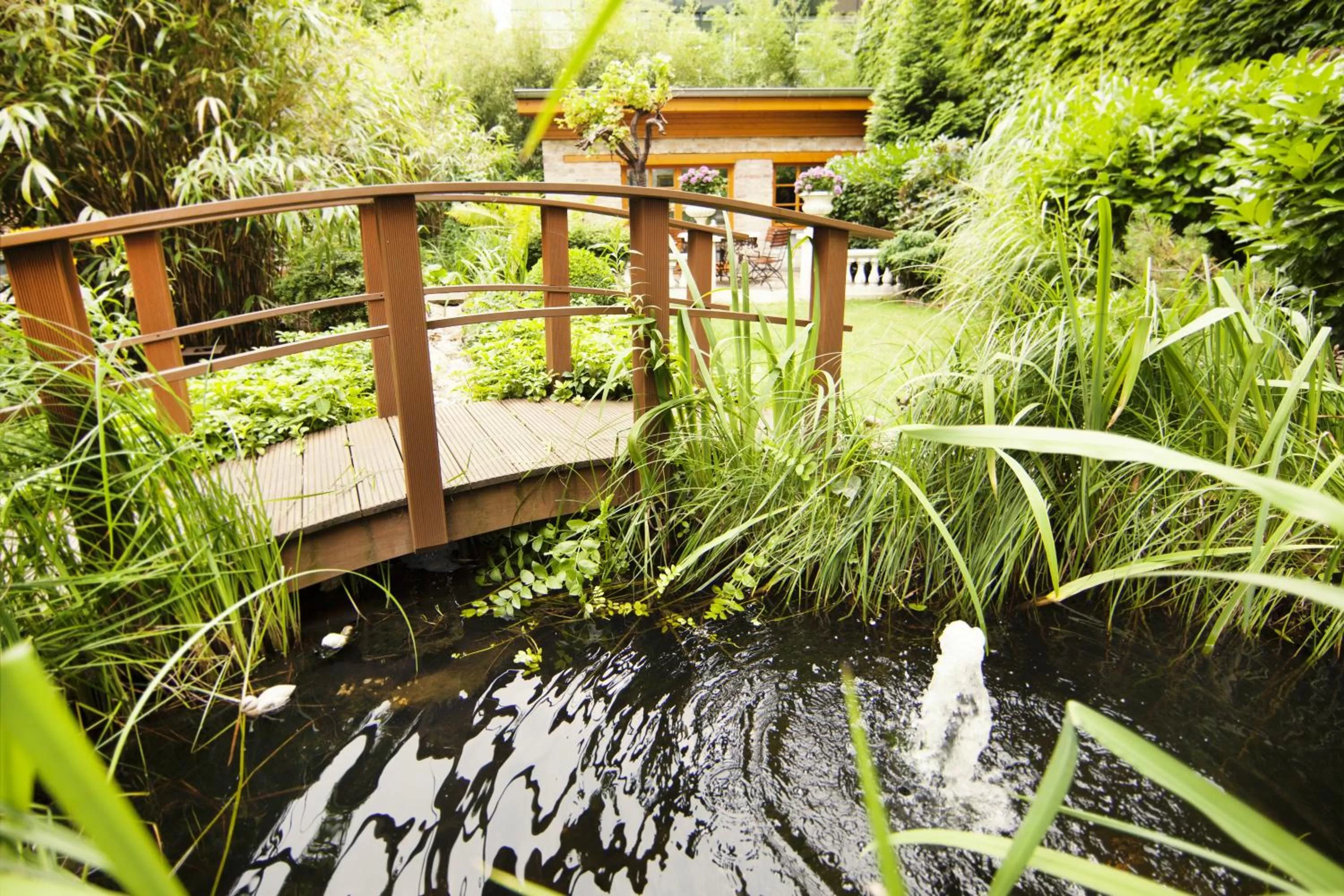 Garden in THE GATE GARDEN Hotel