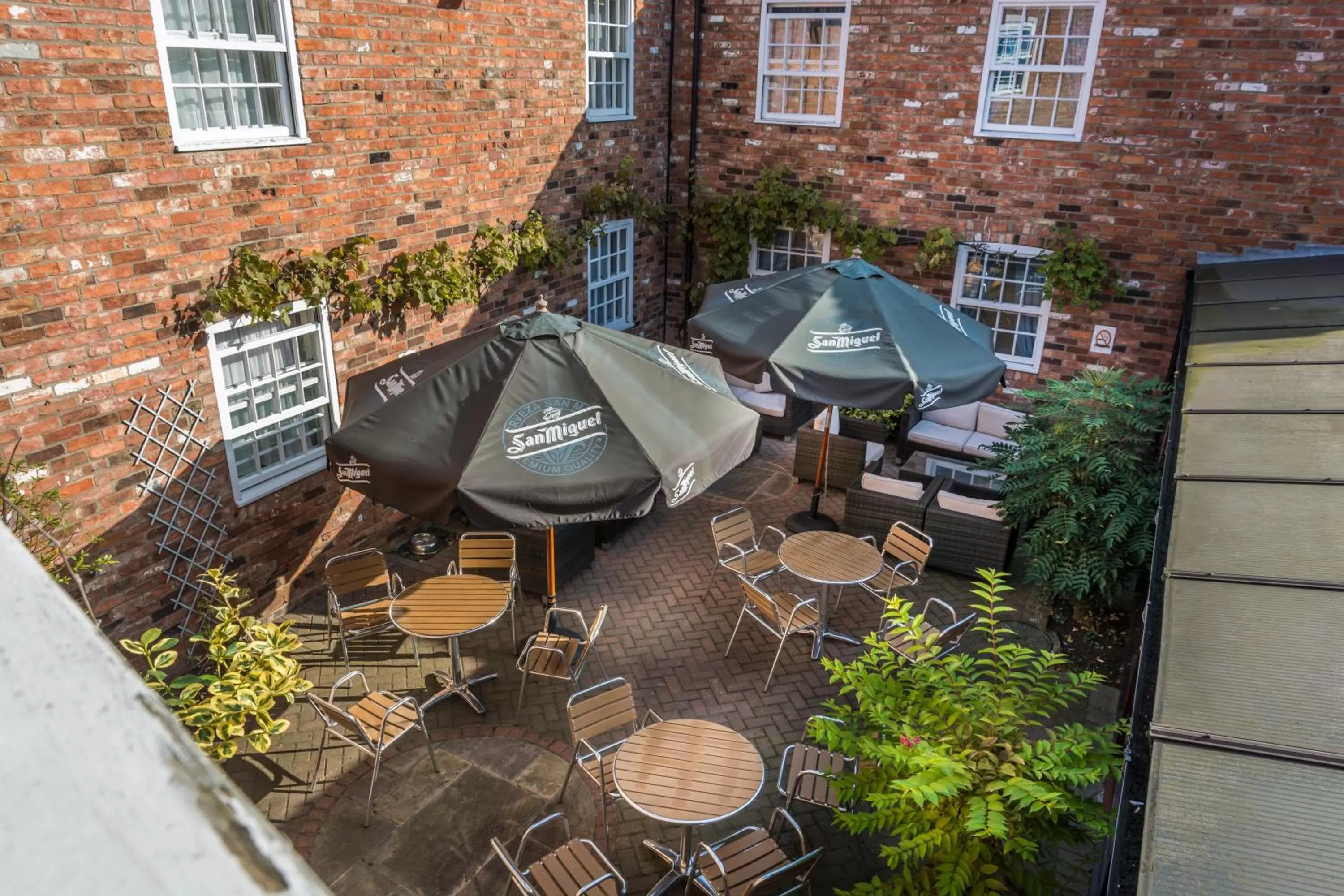 Balcony/Terrace in The Admiral Rodney Hotel, Horncastle, Lincolnshire - The Coaching Inn Group