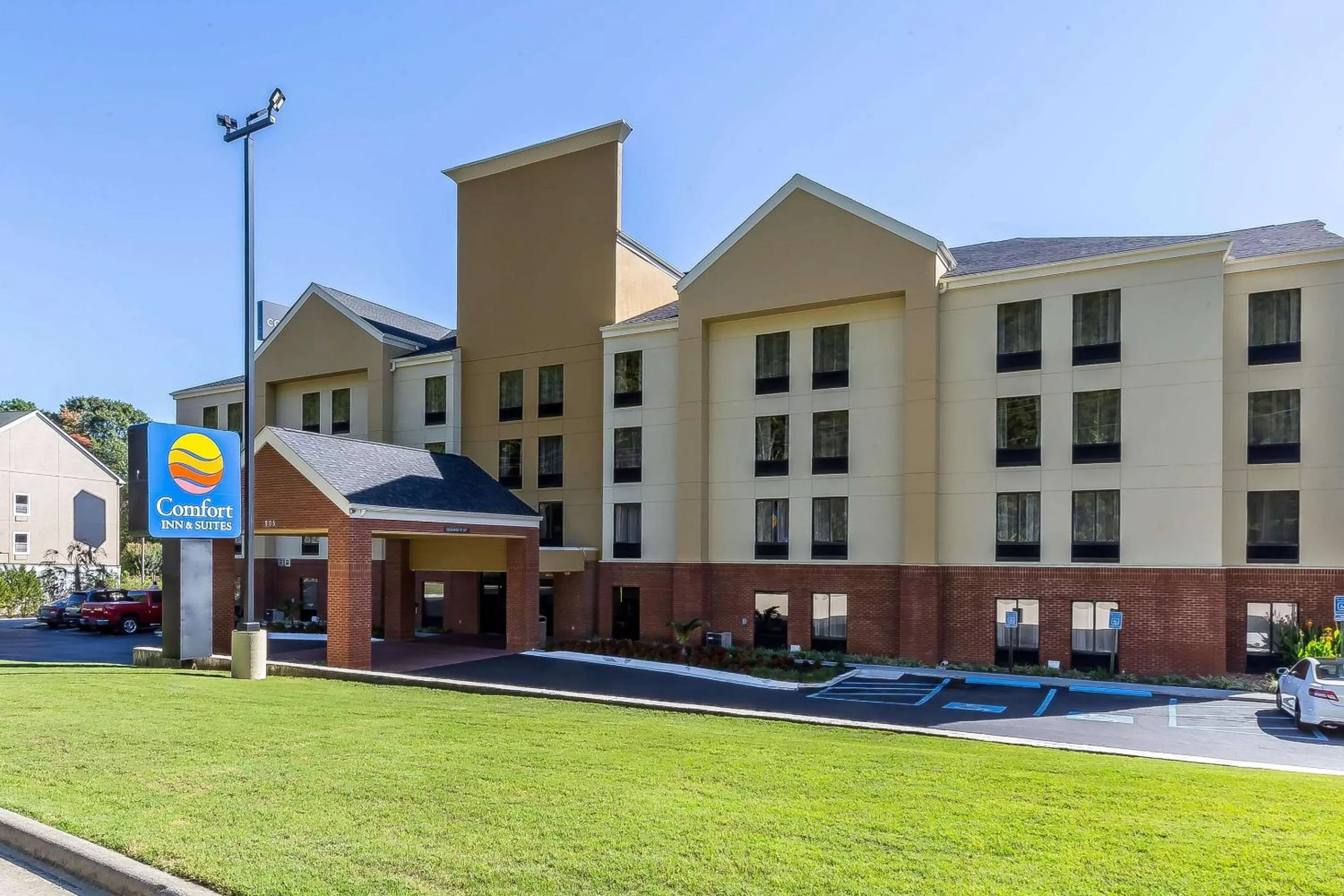 Property building in Comfort Inn & Suites Dalton West