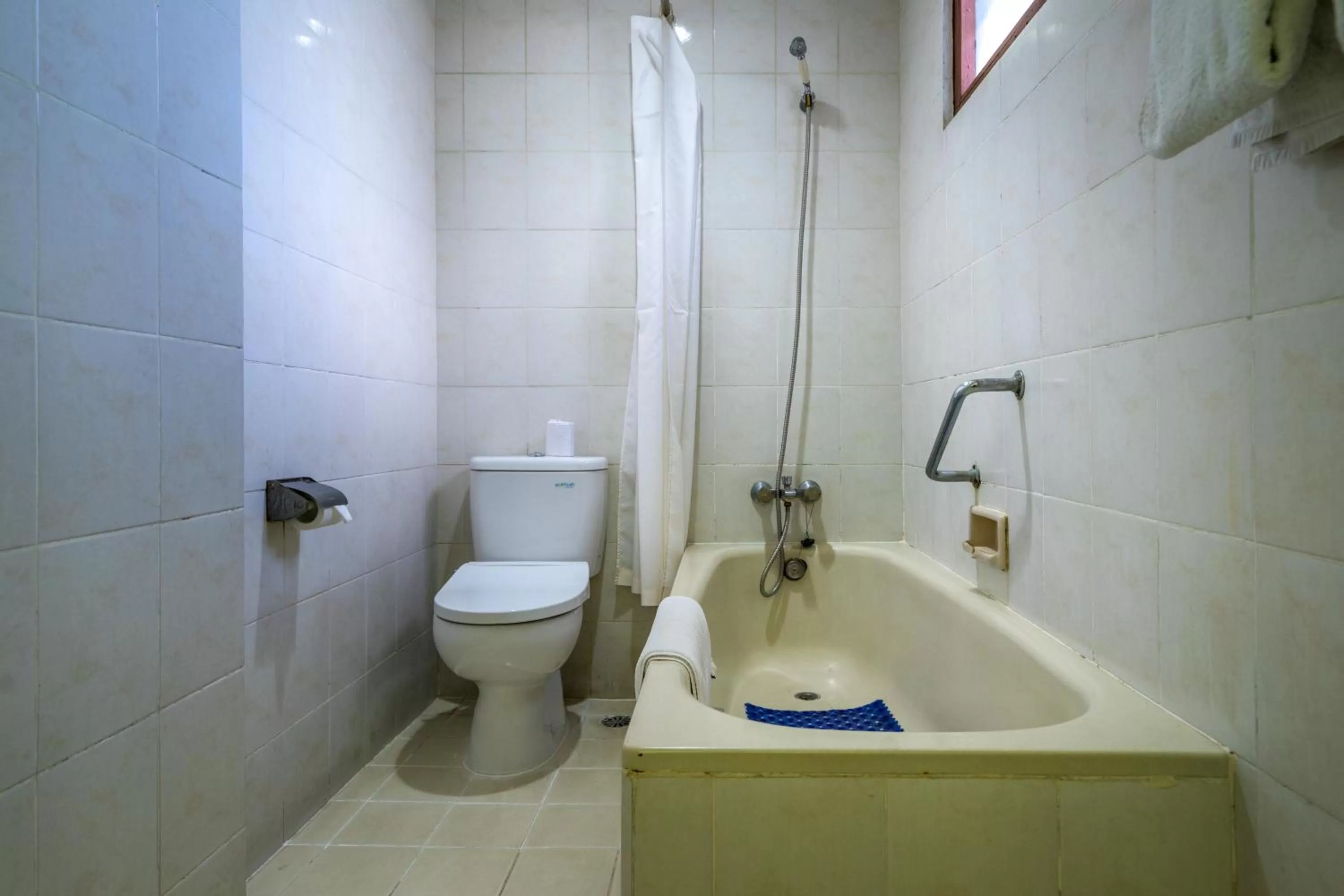 Bathroom in Inna Bali Heritage Hotel