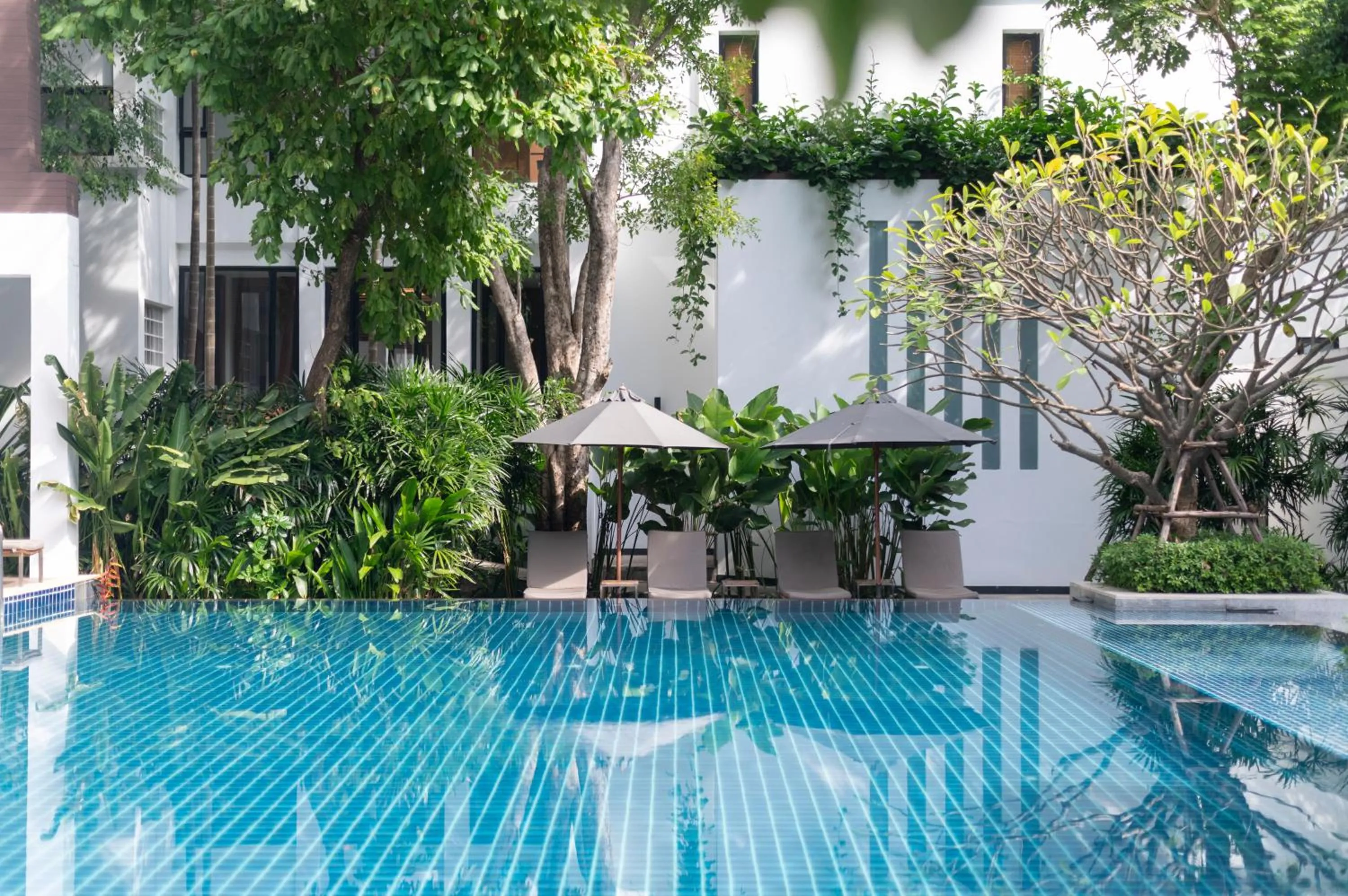Swimming pool in Woodlands Suites Serviced Residences