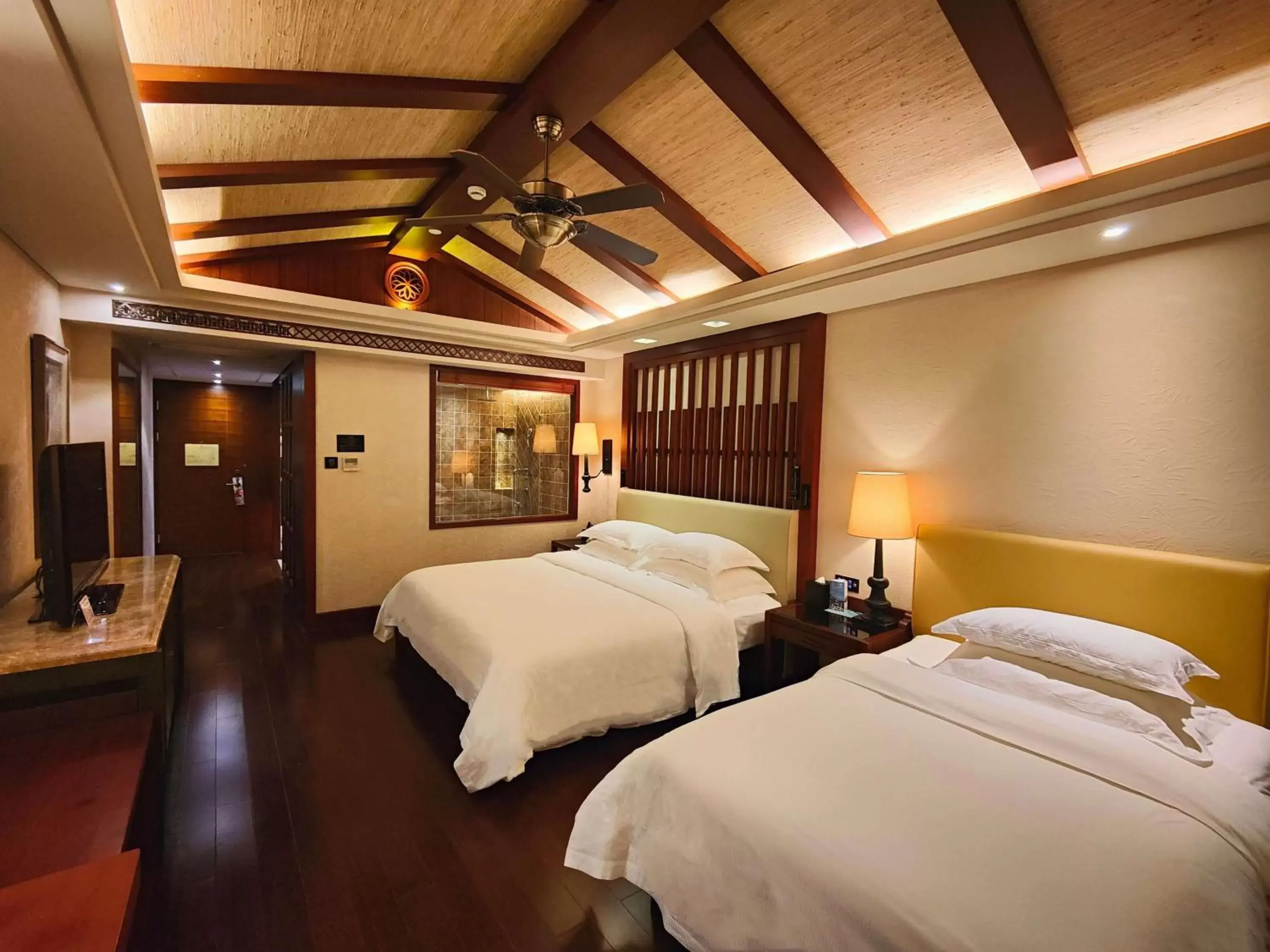 Bedroom, Bed in Hilton Sanqingshan Resort