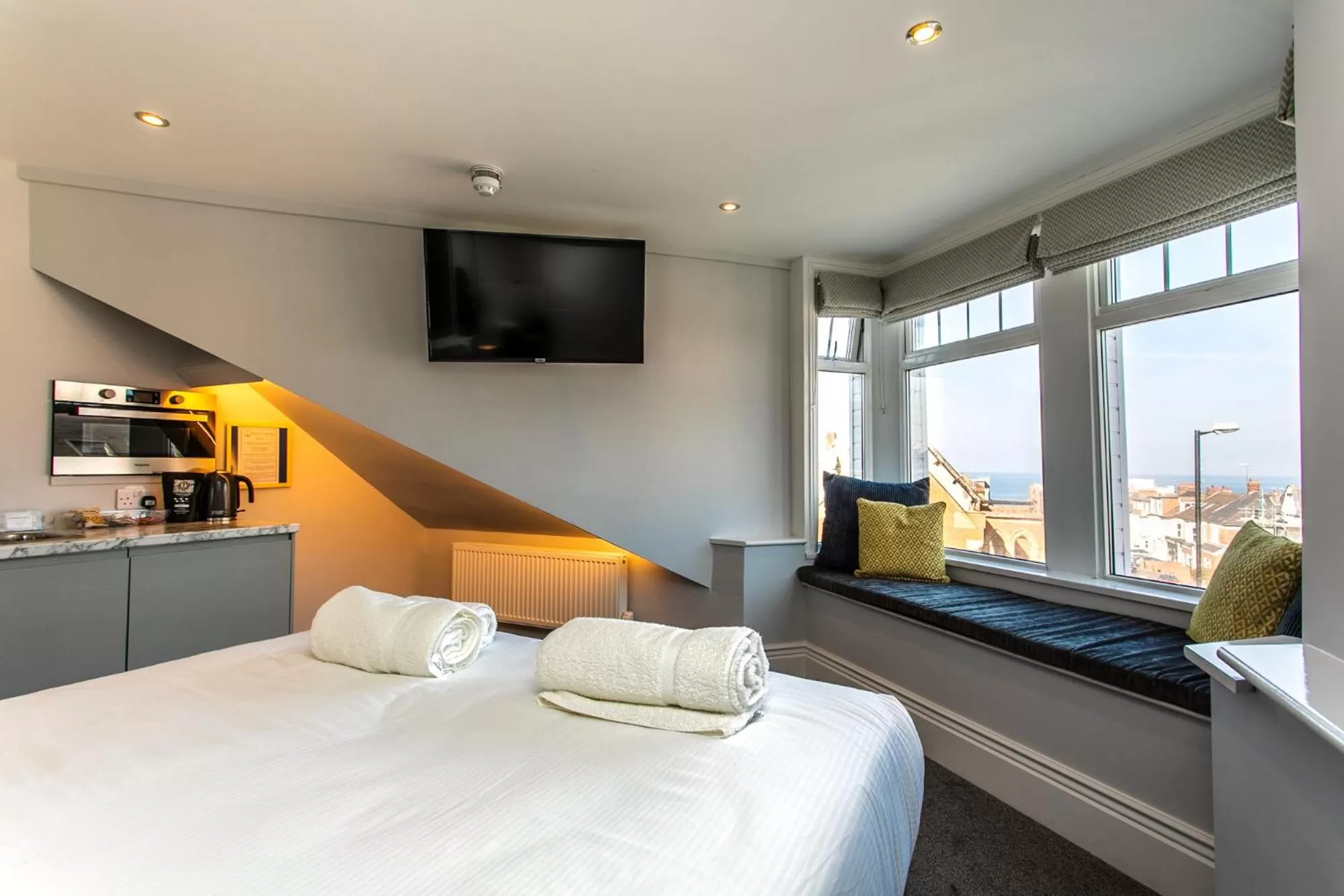 Photo of the whole room, Bed in Stay Coastal