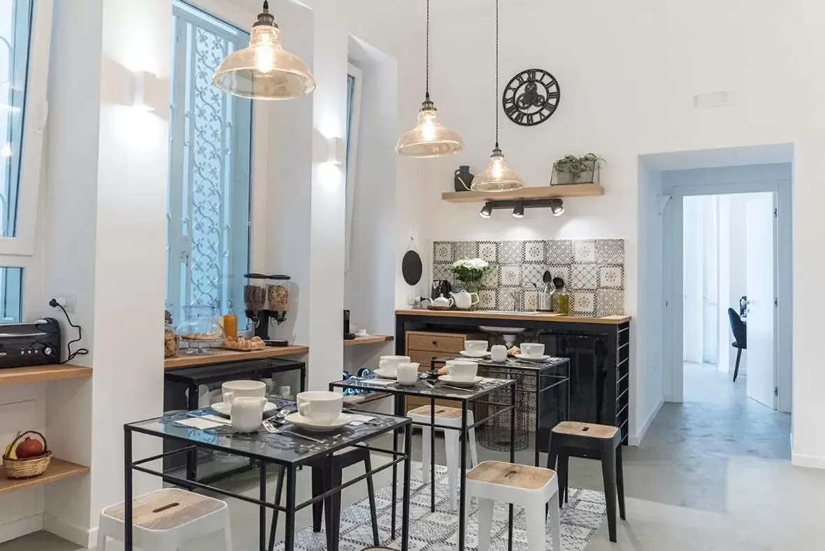 Restaurant/Places to Eat in A Misura Duomo Rooms & Apartment