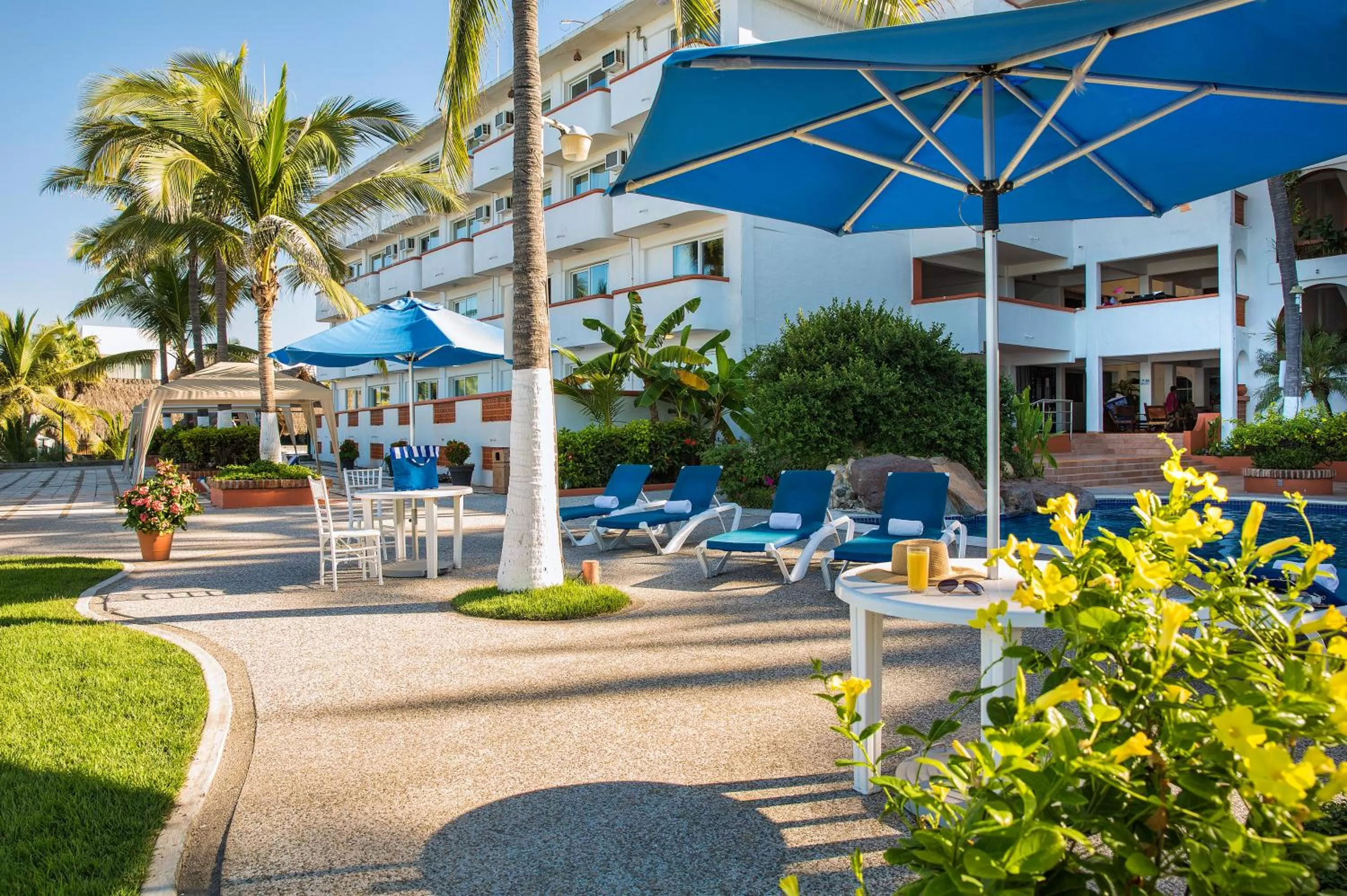 Property building in Hotel El Pescador