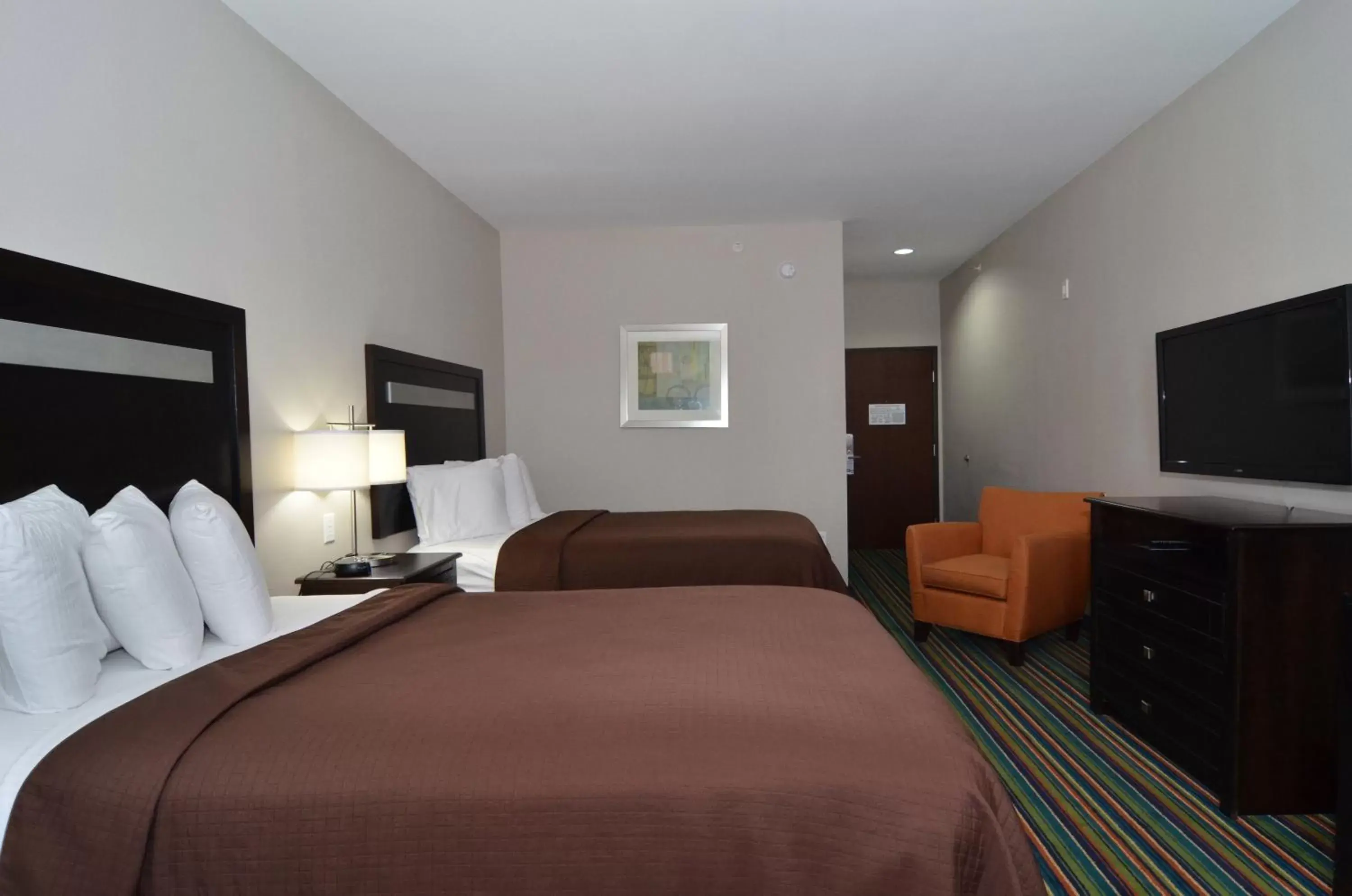 Bed in Quality Inn & Suites Kenedy - Karnes City