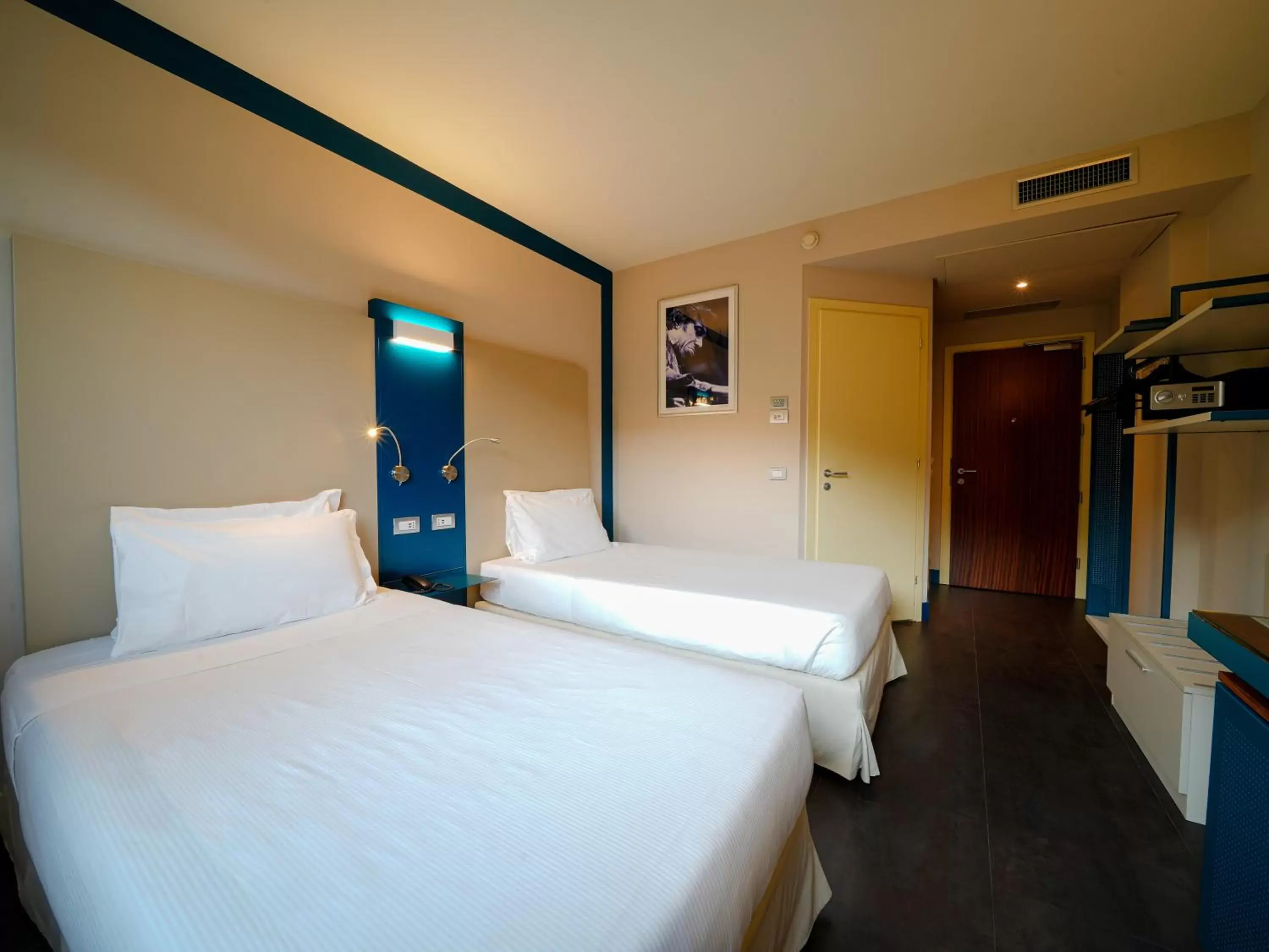 Bed in Hotel La Meridiana