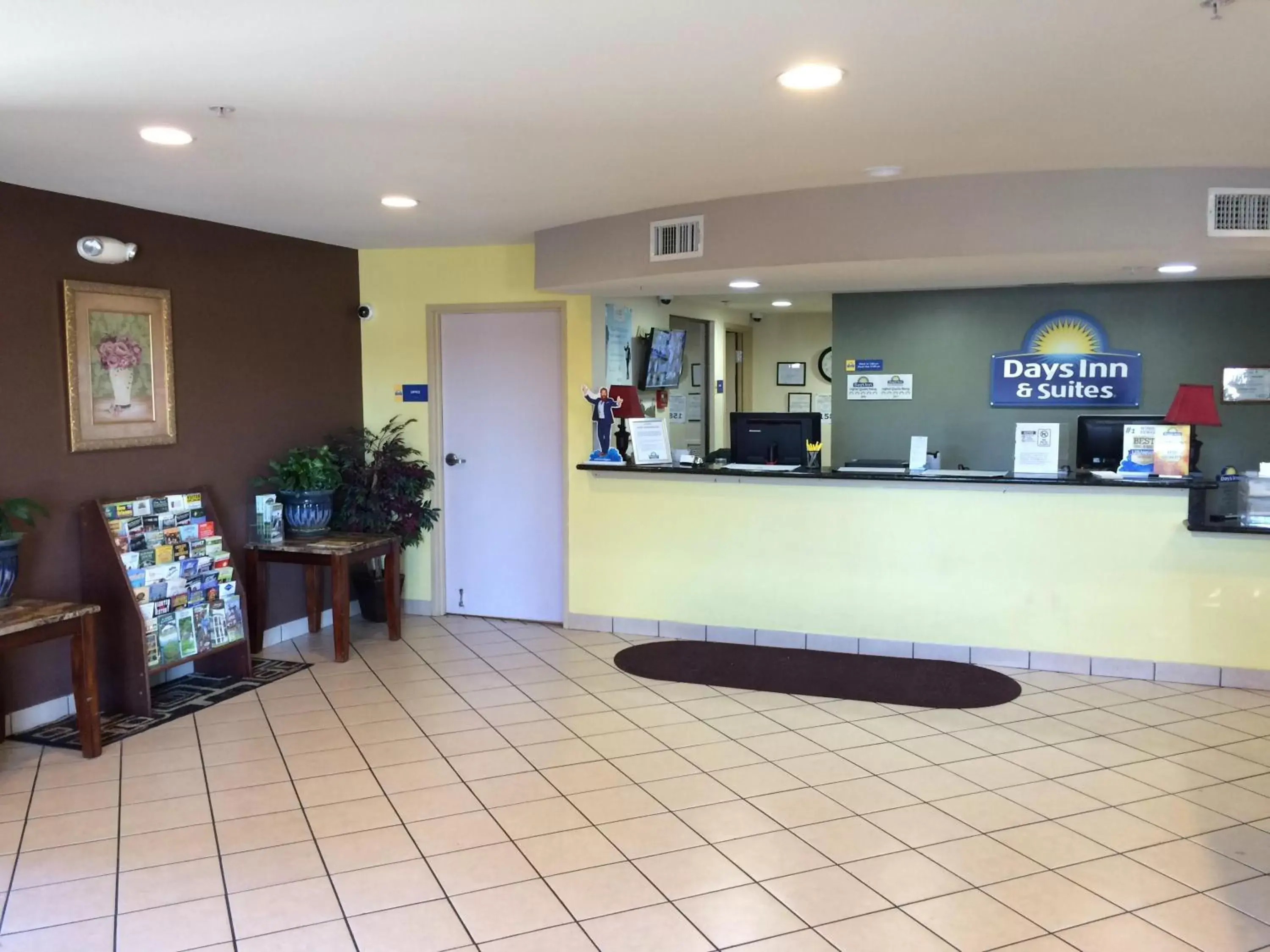 Lobby or reception, Lobby/Reception in Days Inn & Suites by Wyndham Thibodaux