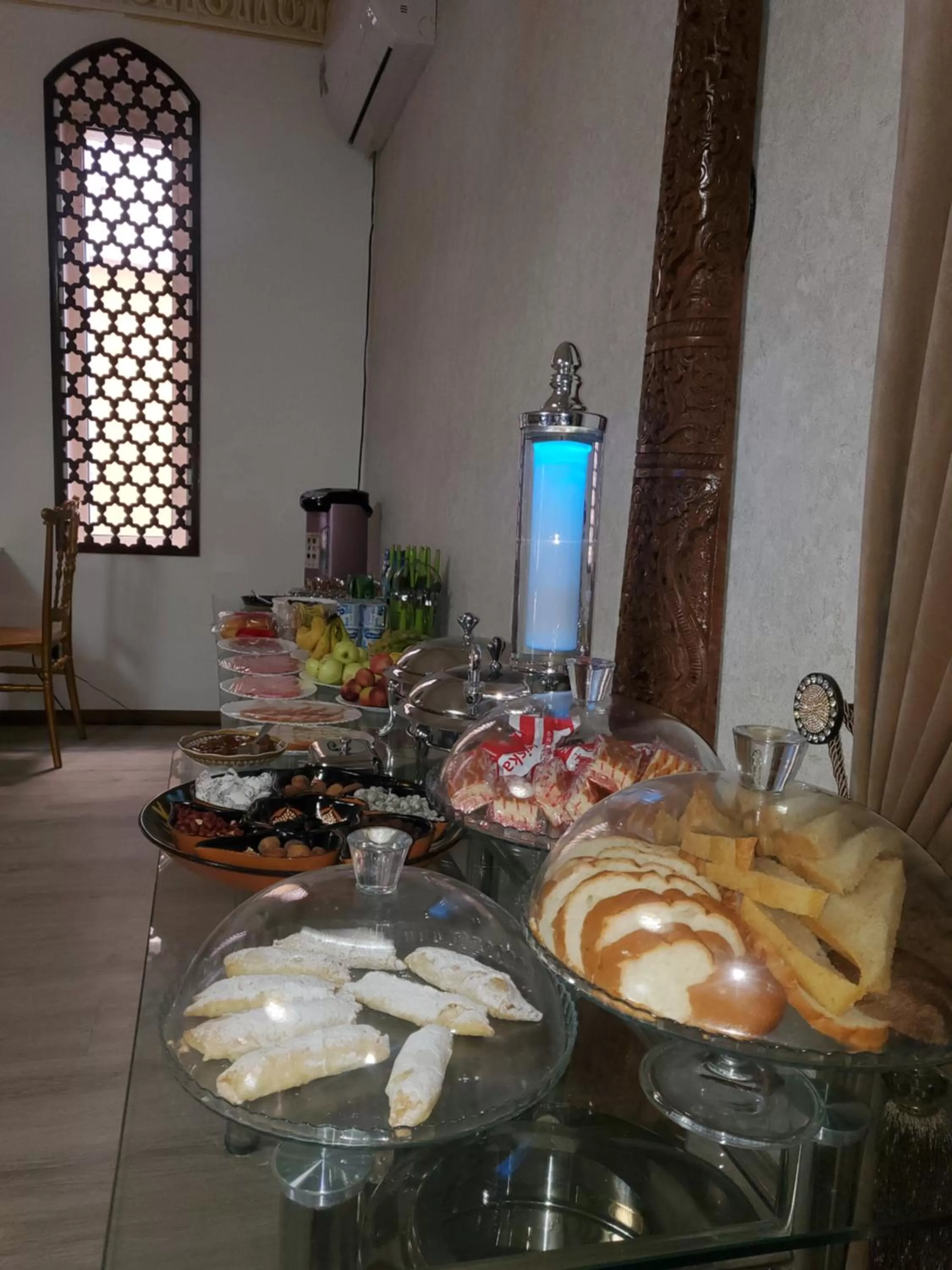 Breakfast in HOTEL UZBEGIM