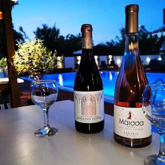 Restaurant/places to eat in Platoni Elite