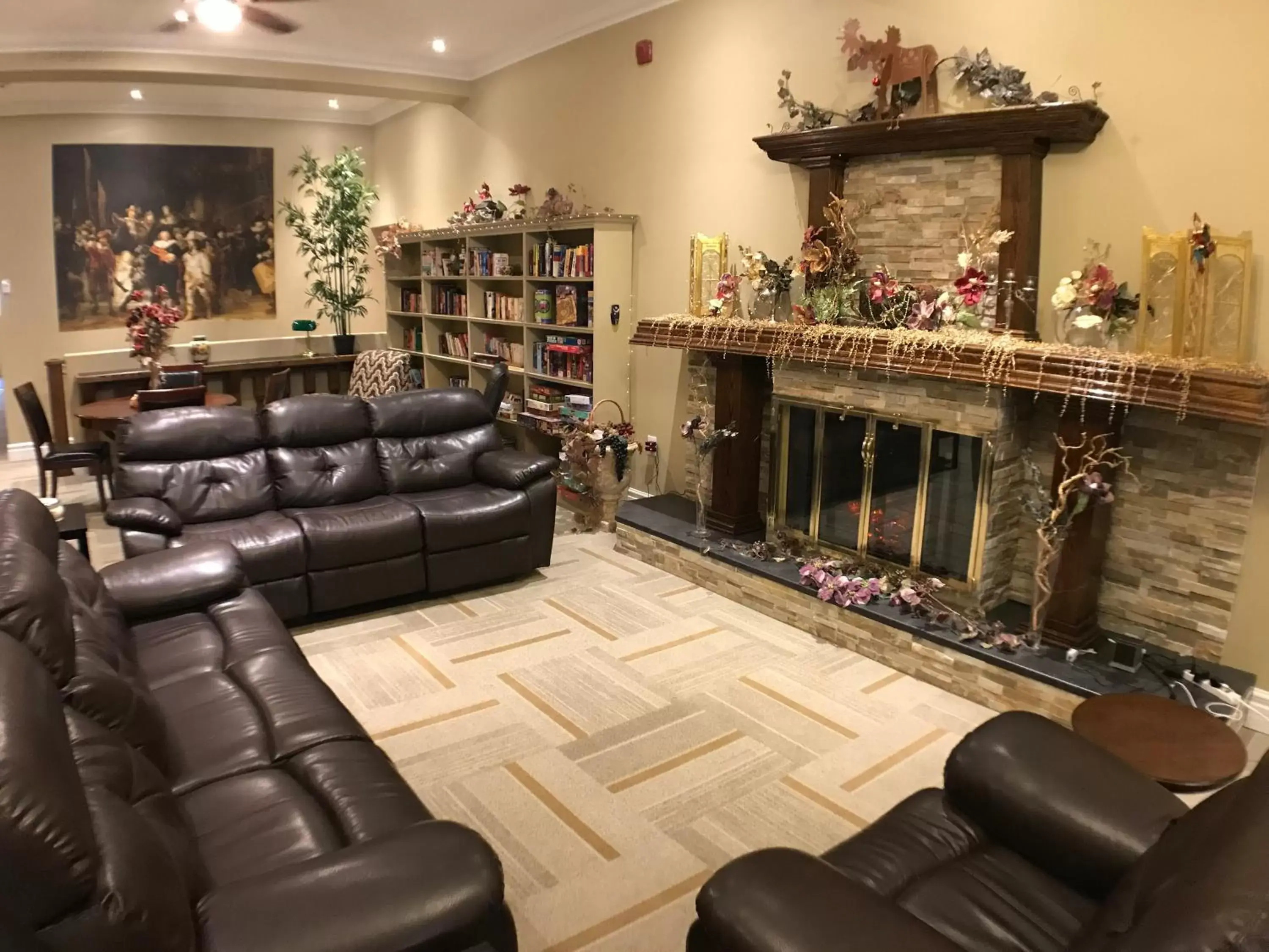 Living room in Balsam Suites Boutique Inn & Residence