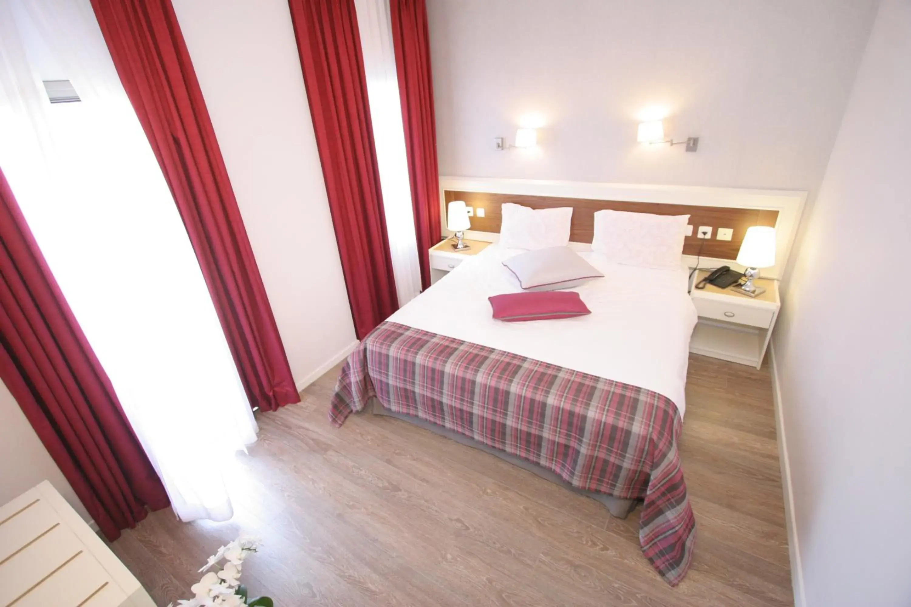 Superior Double Room in Tabar Hotel Superior Double Room in Tabar Hotel