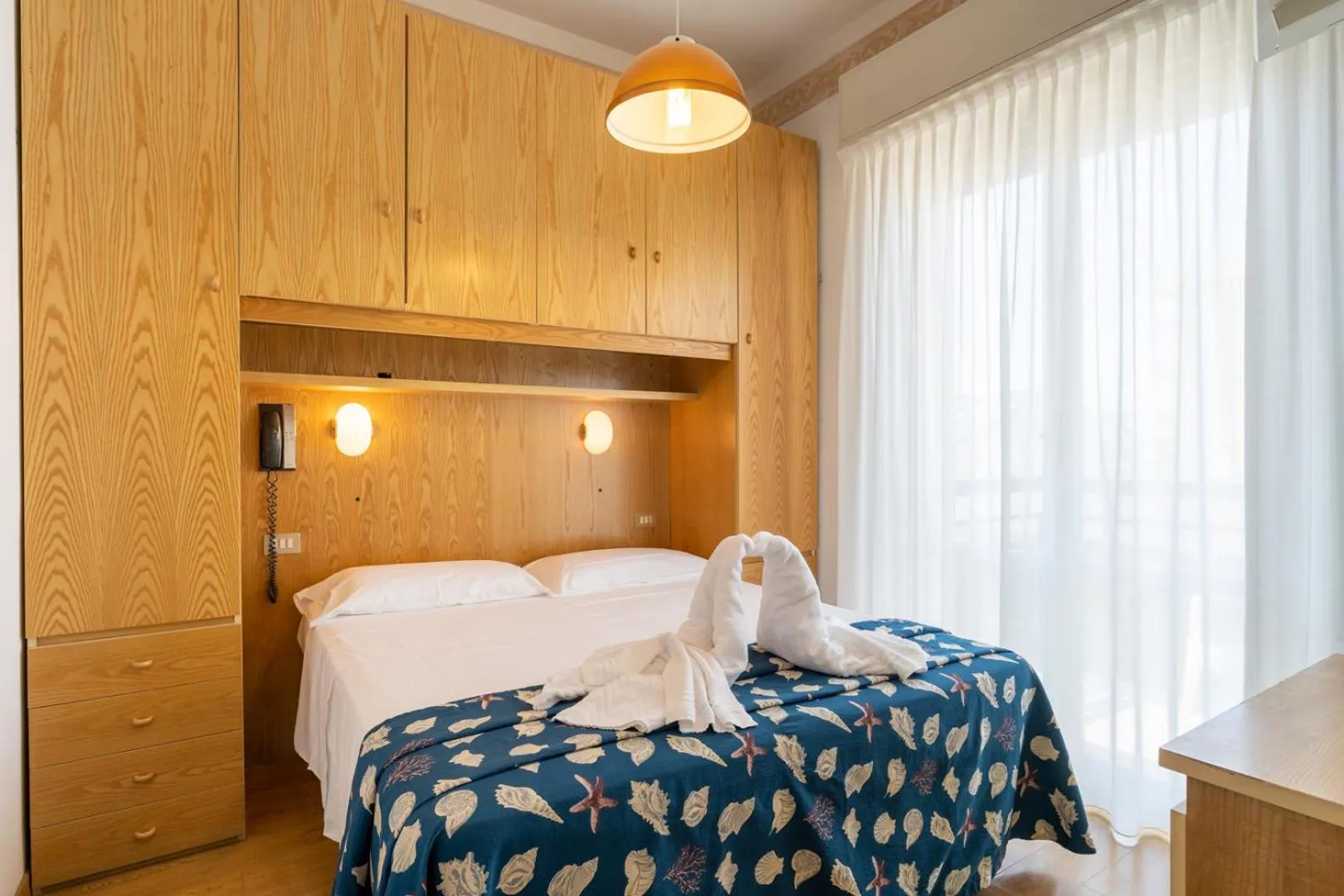 Bed in Hotel Milanese