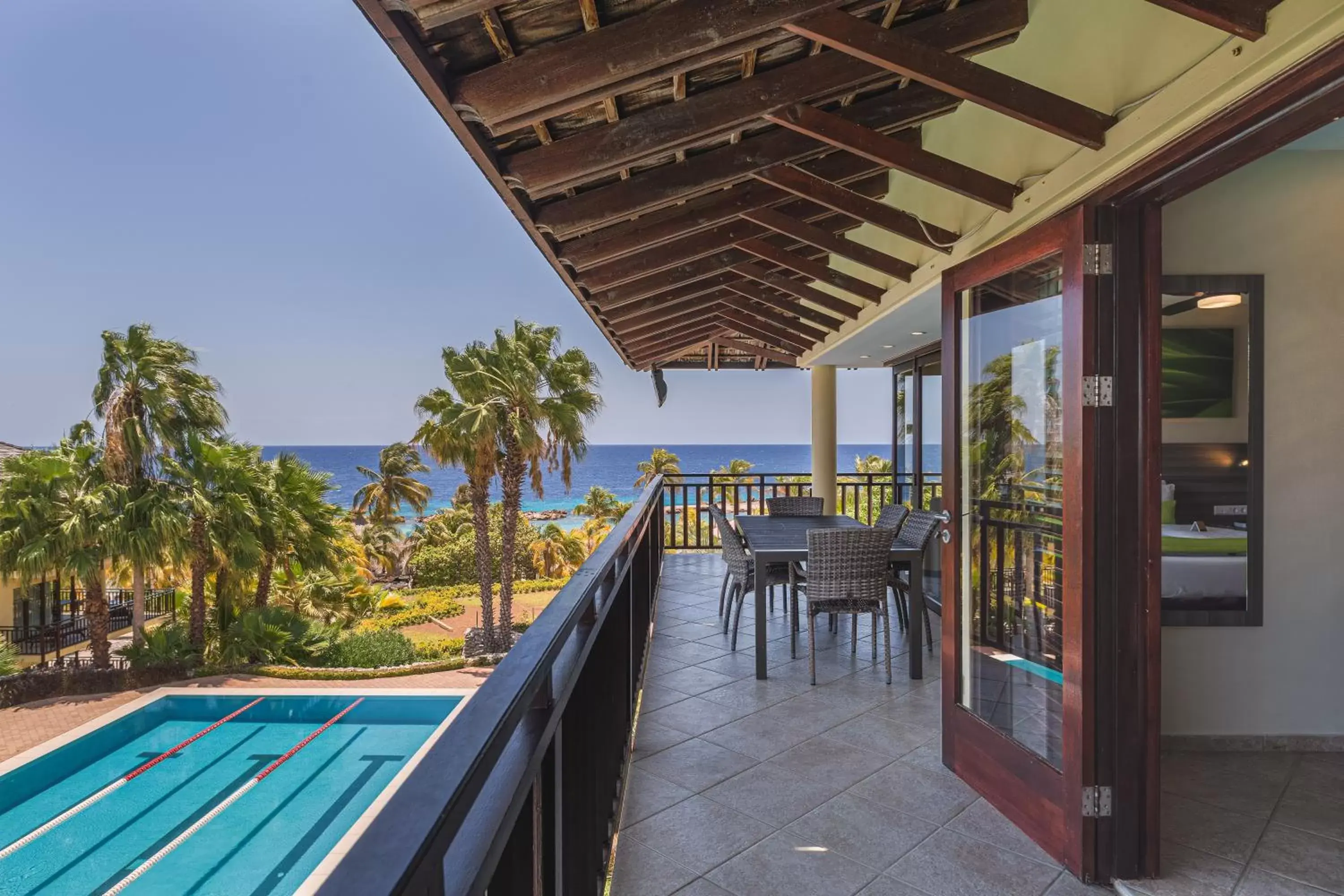 Balcony/Terrace in LionsDive Beach Resort