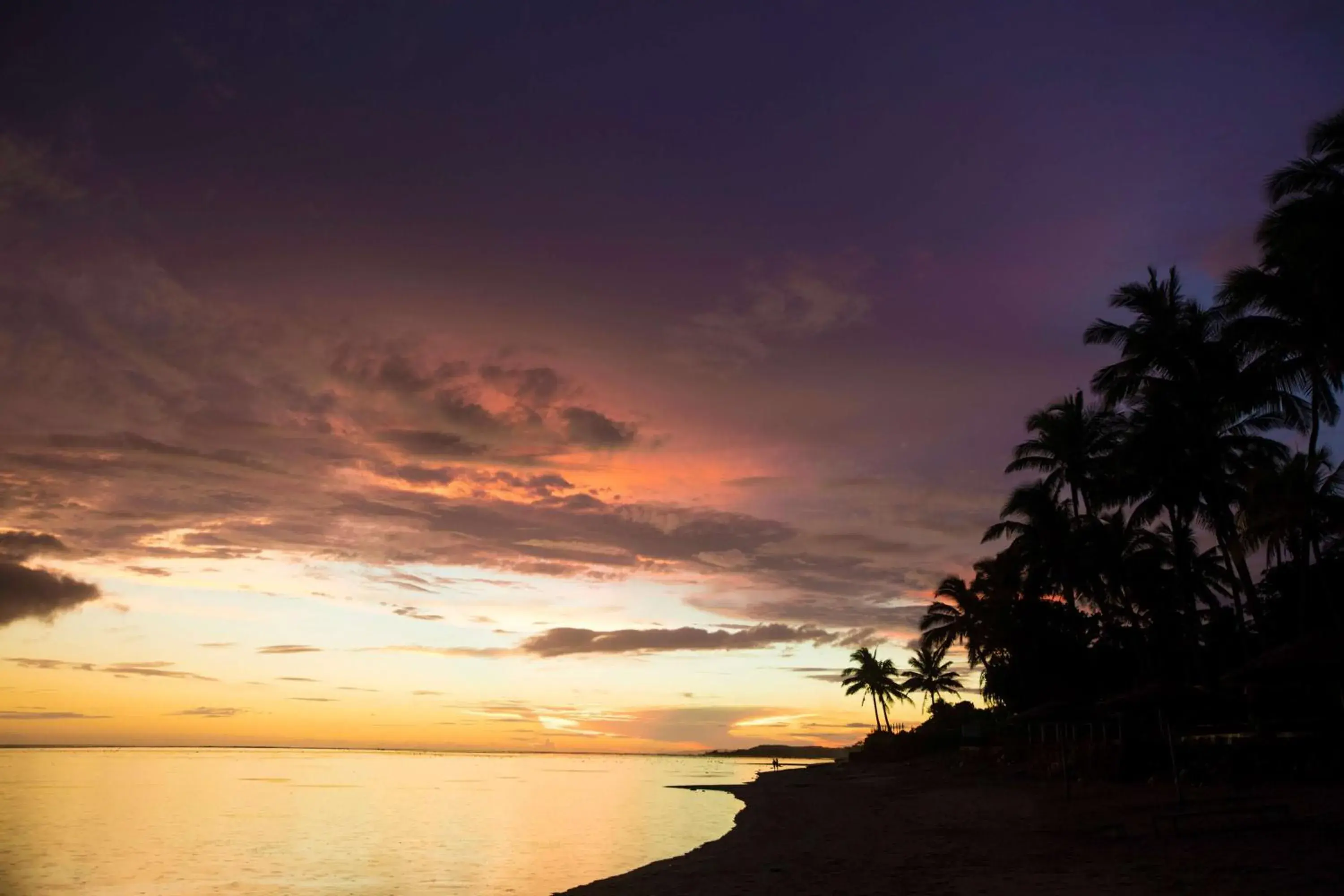 Beach in Outrigger Fiji Beach Resort