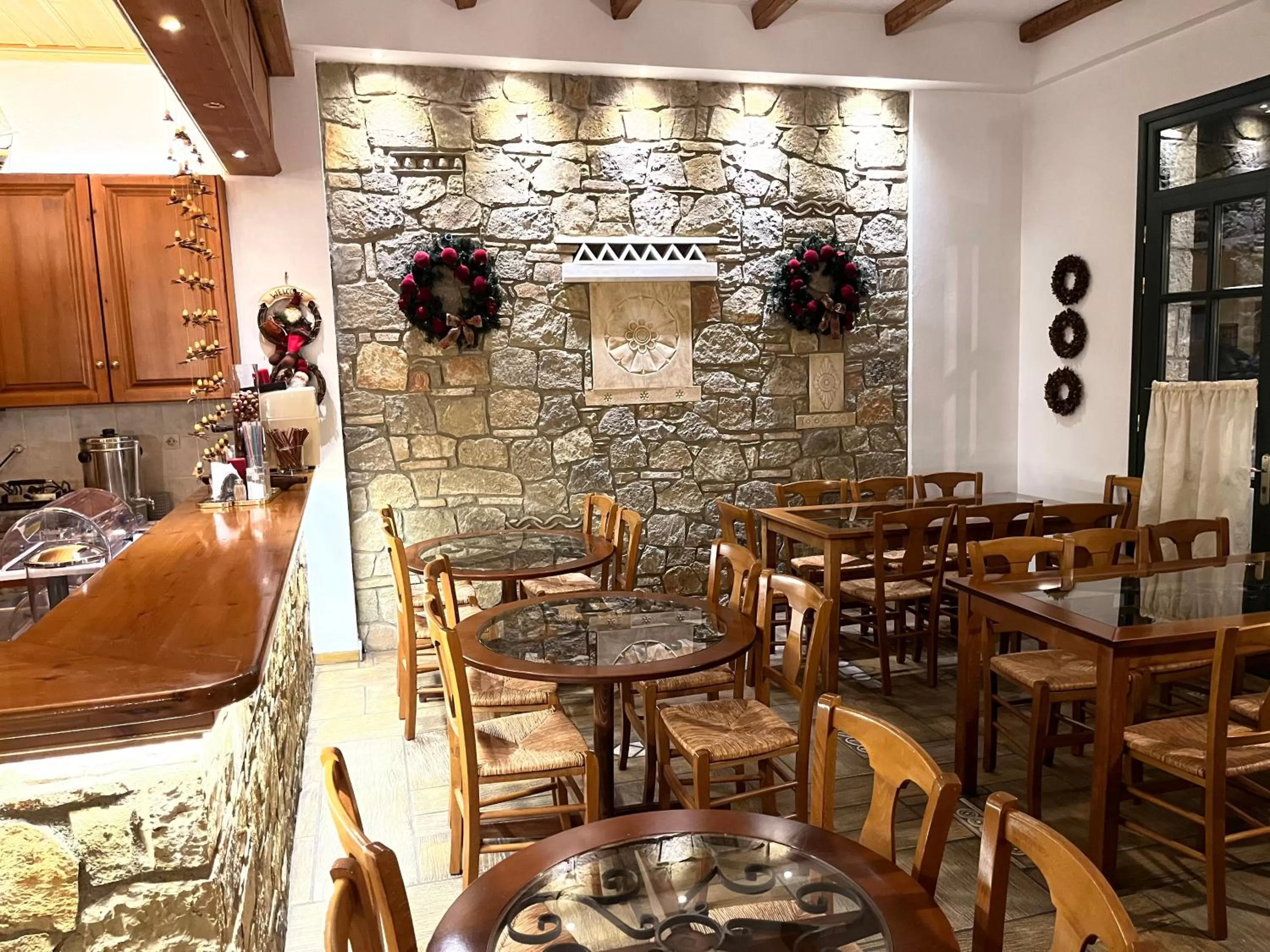 Living room in Artemis Hotel