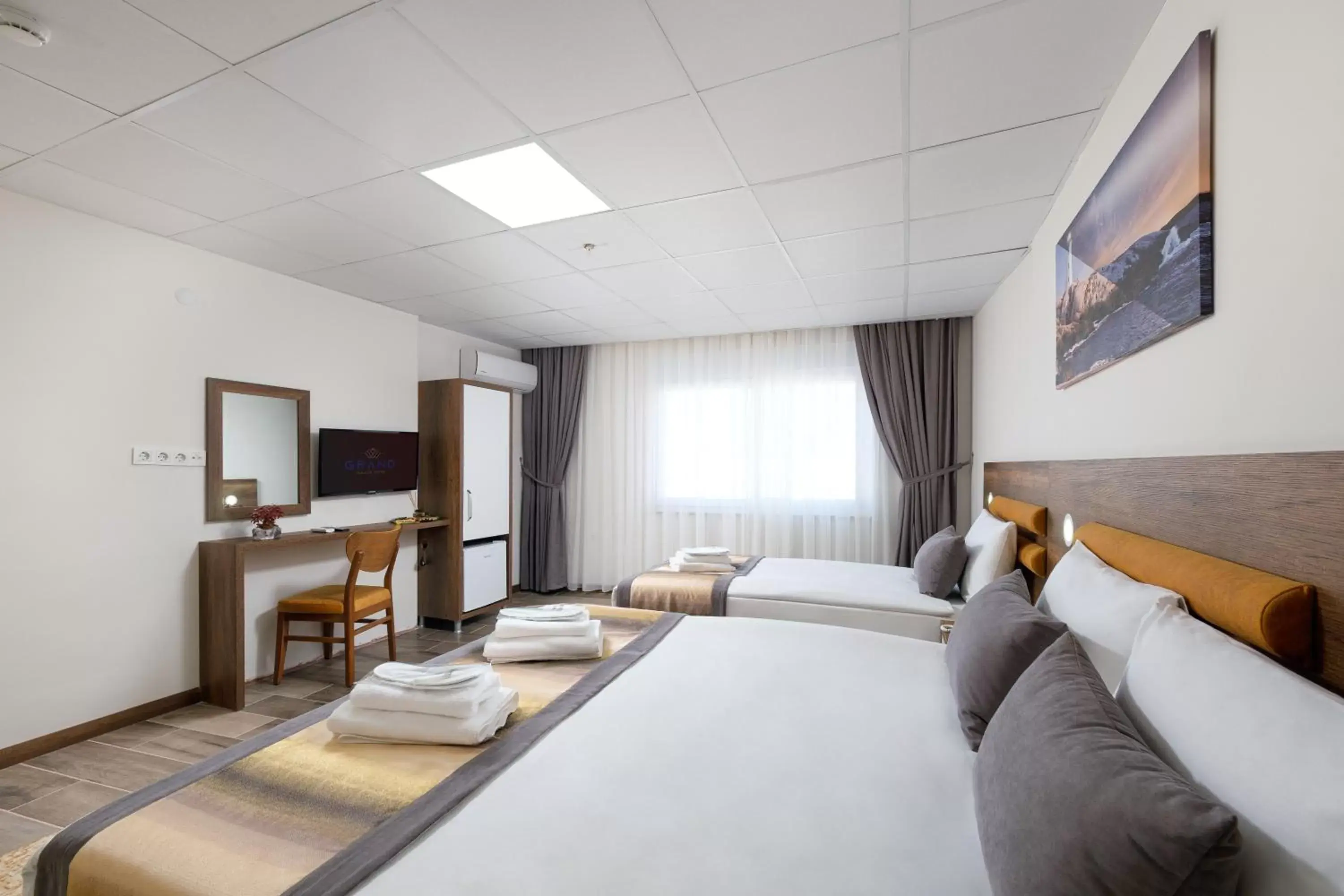 Deluxe Double or Twin Room in Grand Gulluk Hotel Deluxe Double or Twin Room in Grand Gulluk Hotel