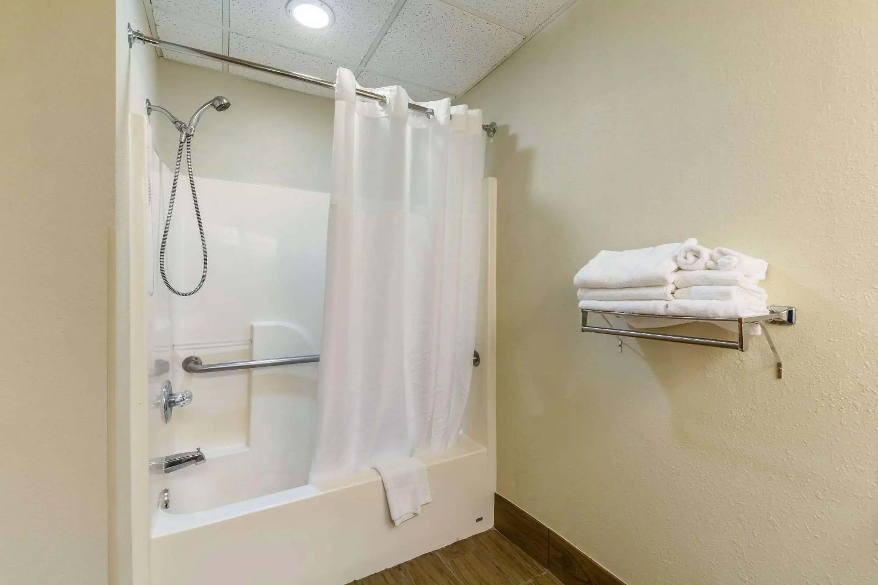 Bathroom in Quality Inn & Suites Southport