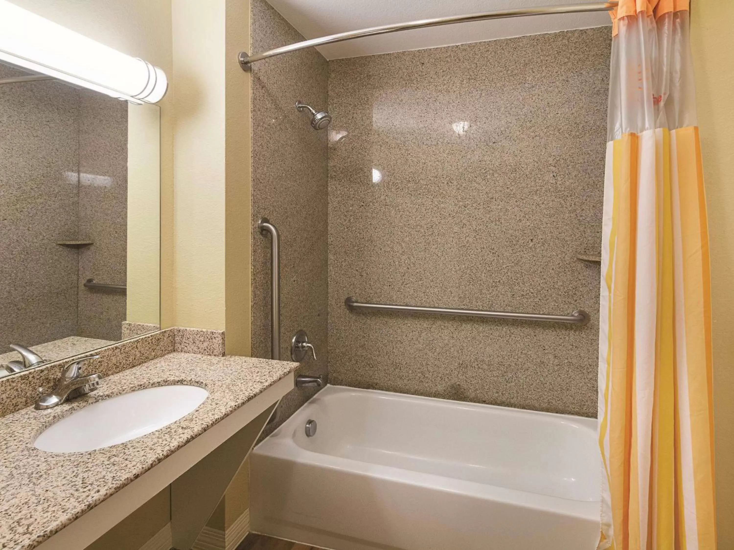 Photo of the whole room, Bathroom in La Quinta by Wyndham Waxahachie