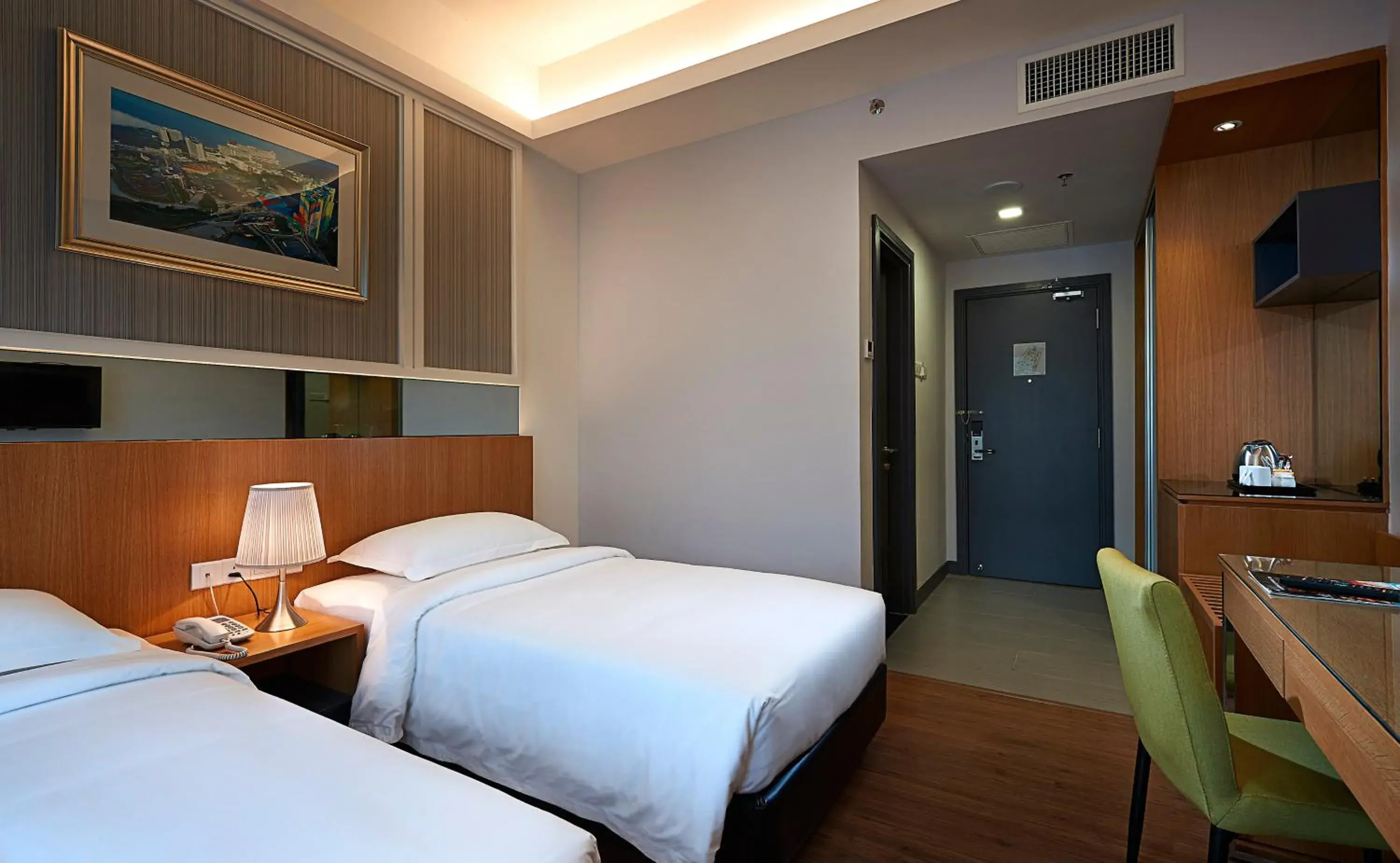 Bedroom, Bed in Hotel Transit Kuala Lumpur