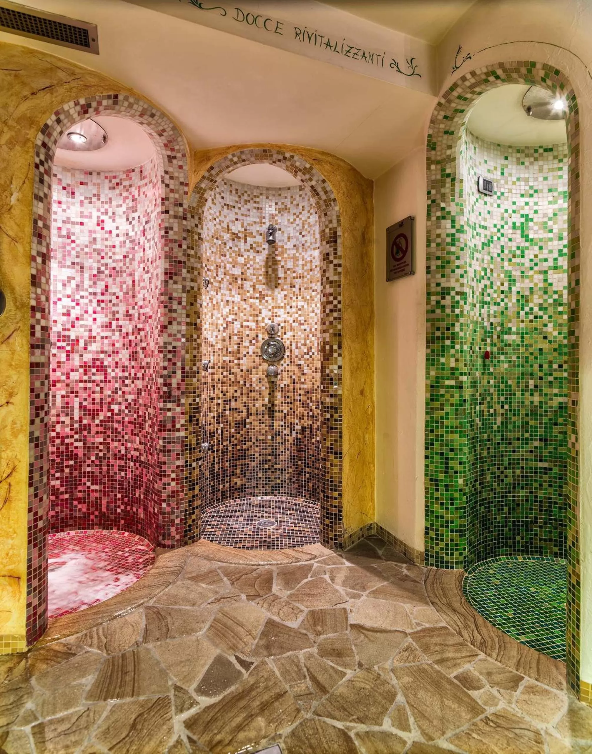 Spa and wellness centre/facilities in Leading Relax Hotel Maria