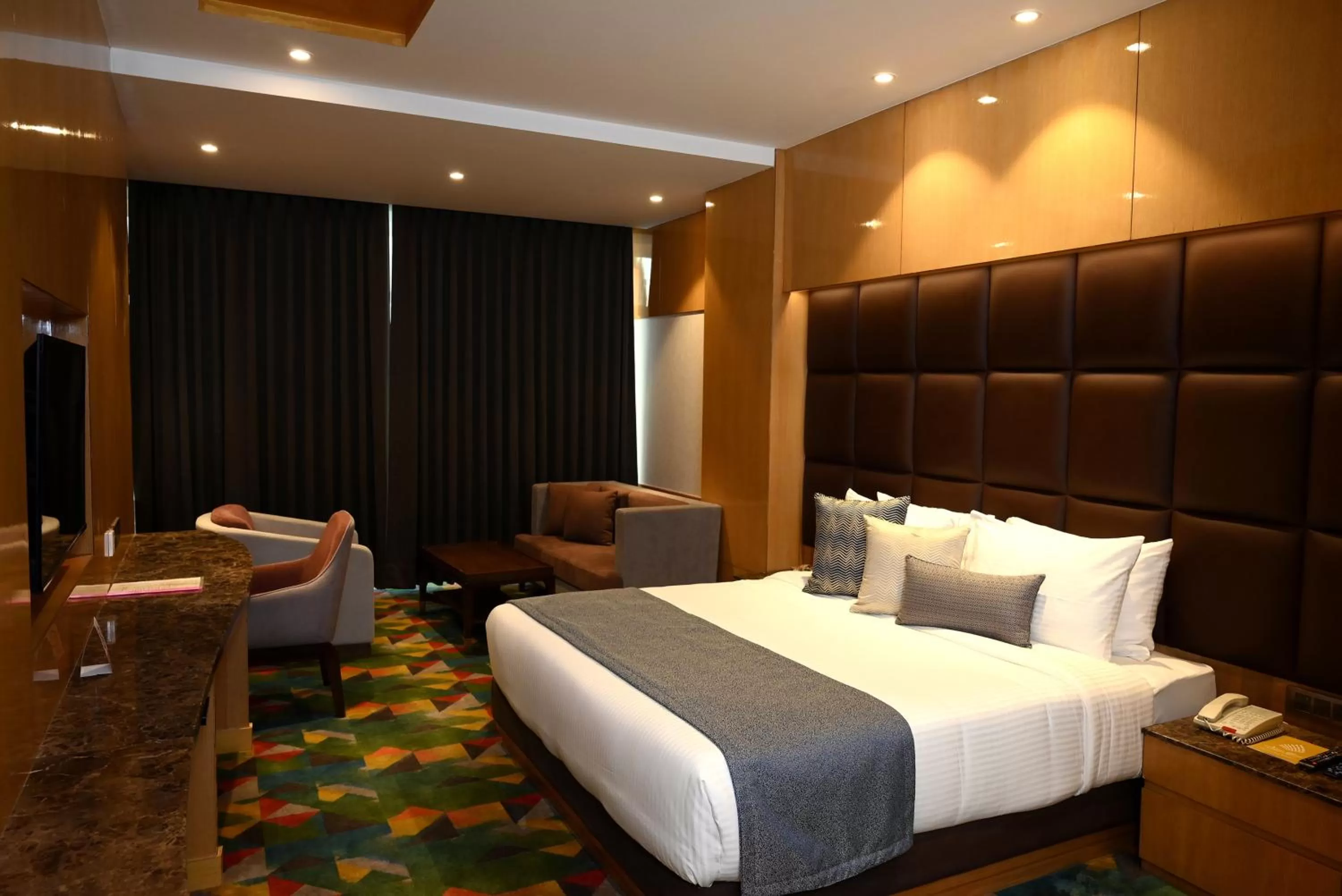 Bedroom, Bed in Ramada Plaza by Wyndham Jammu Vijaypur
