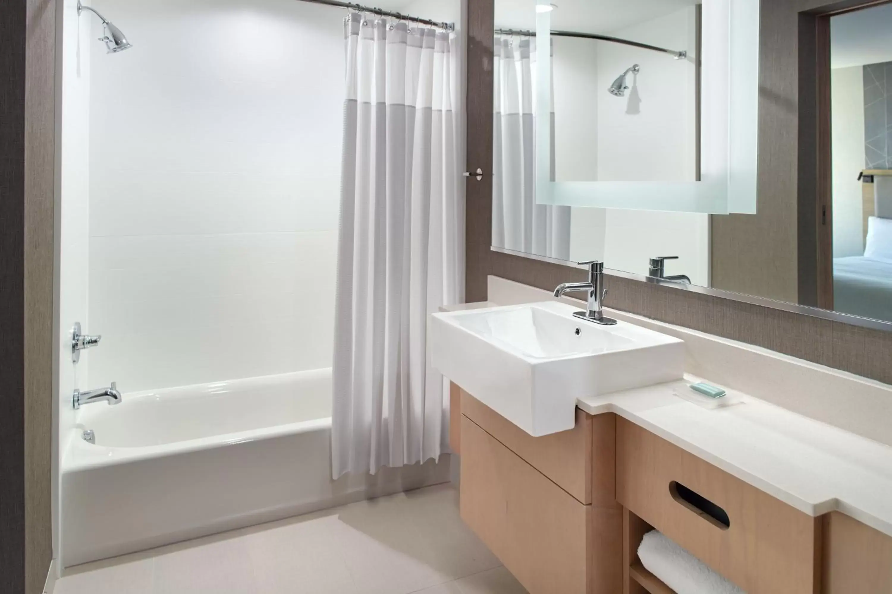 Bathroom in SpringHill Suites by Marriott Atlanta Northwest