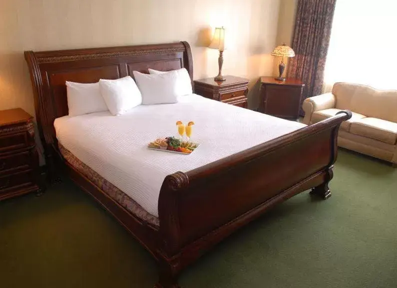 Bed in Carnegie Hotel & Spa