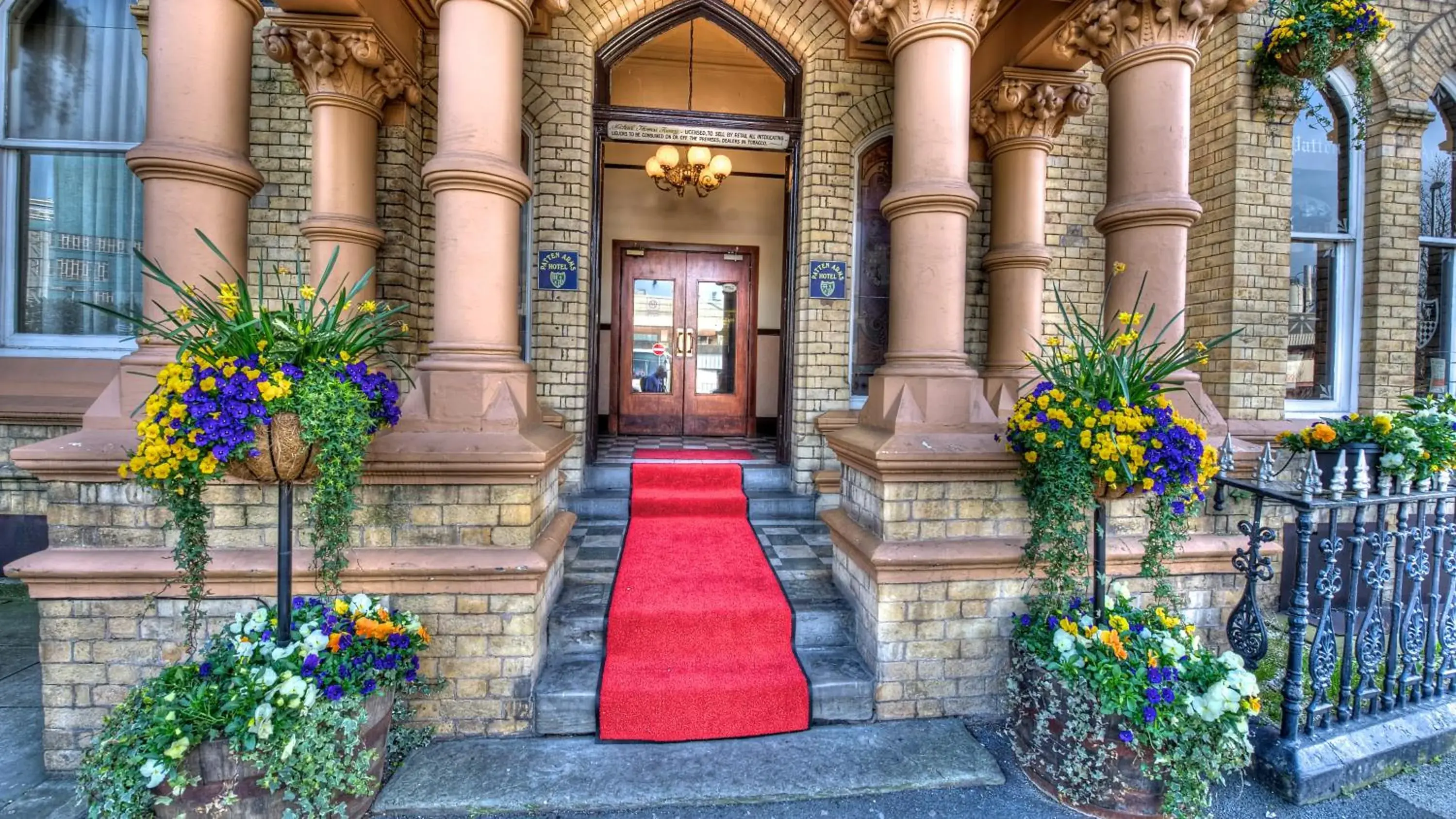 Facade/entrance in Patten Arms Hotel