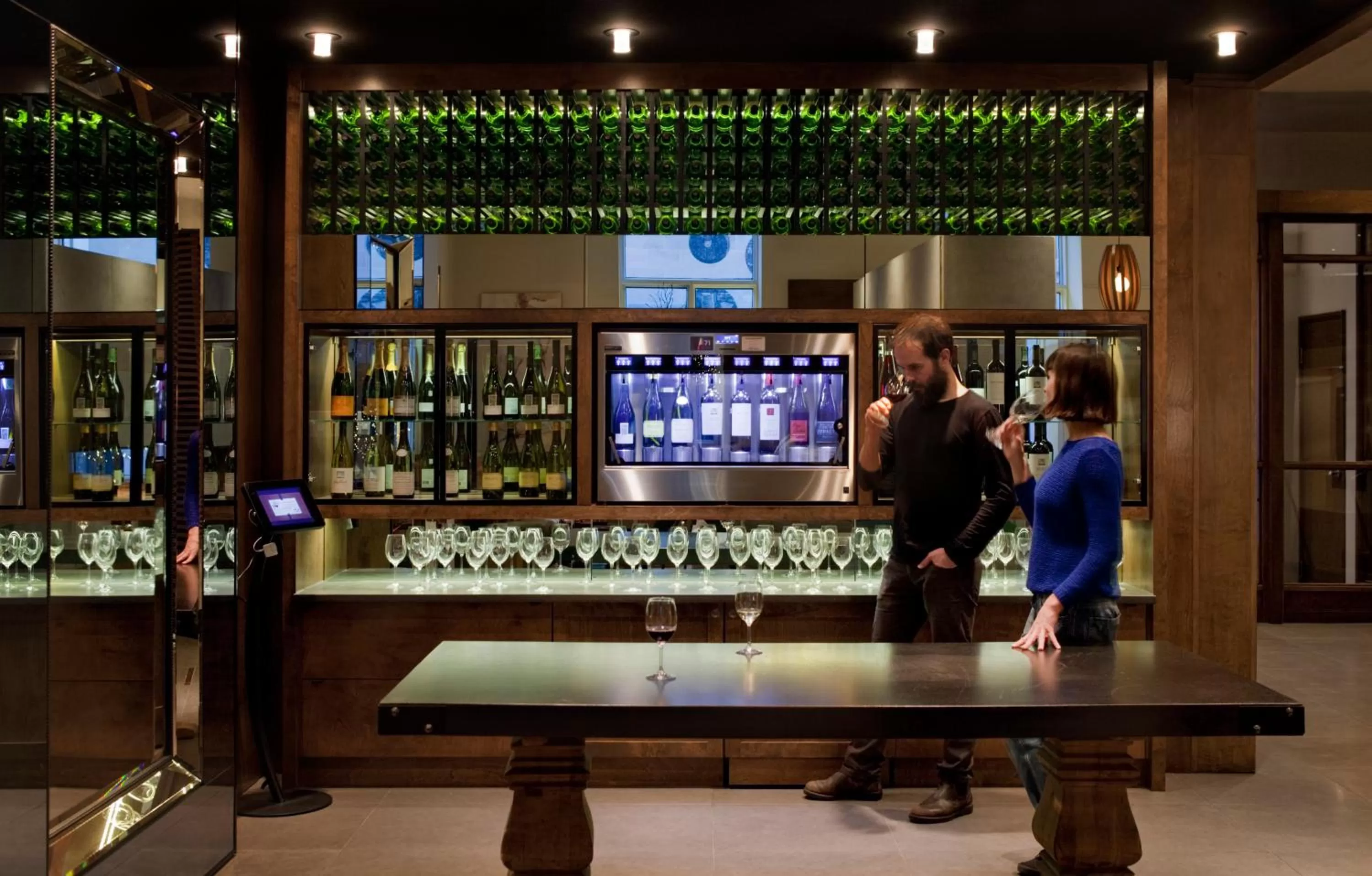 Lounge or bar in Hotel 71 by Preferred Hotels & Resorts