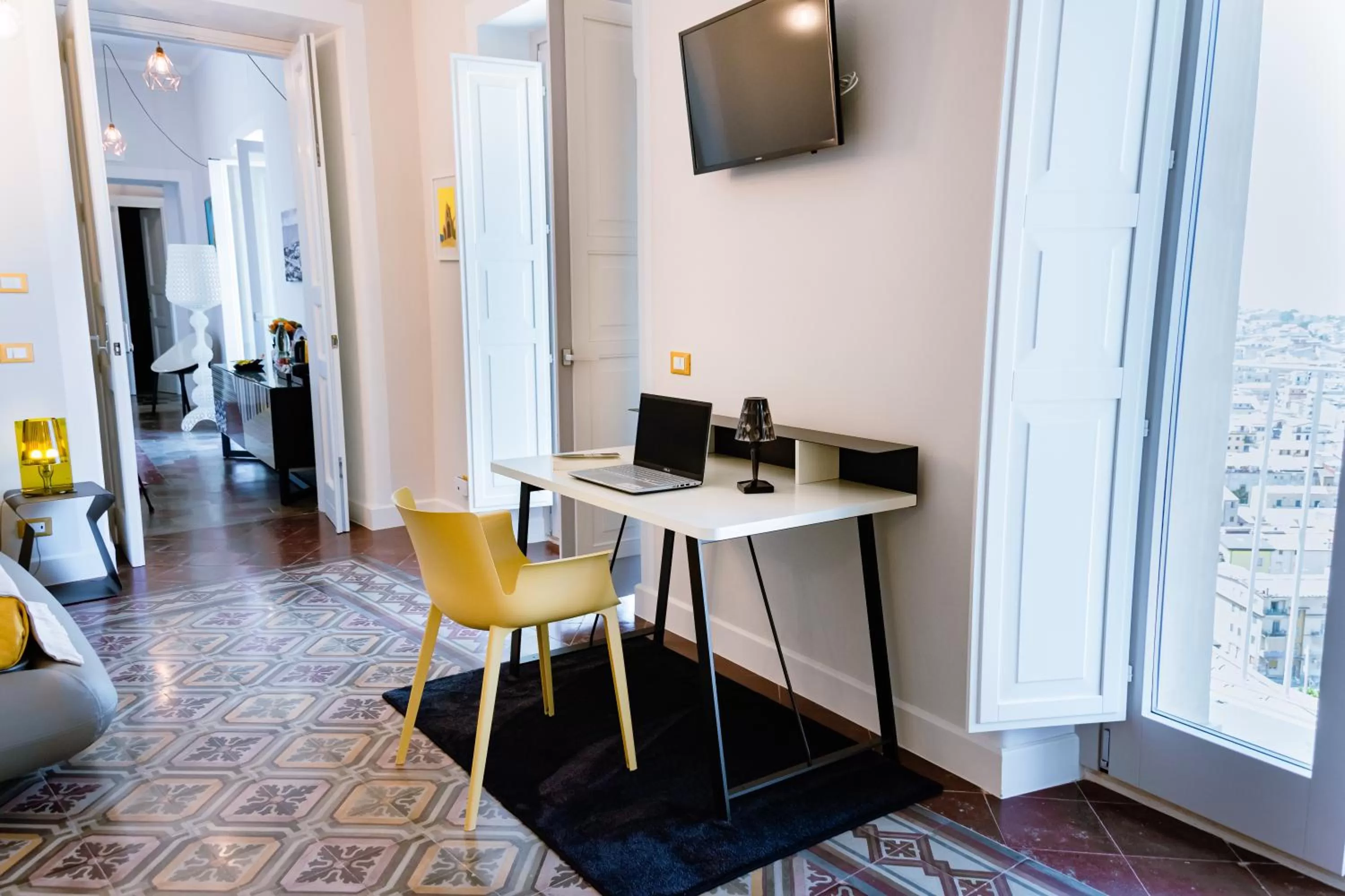 TV/Entertainment Center in Dimora Cavour