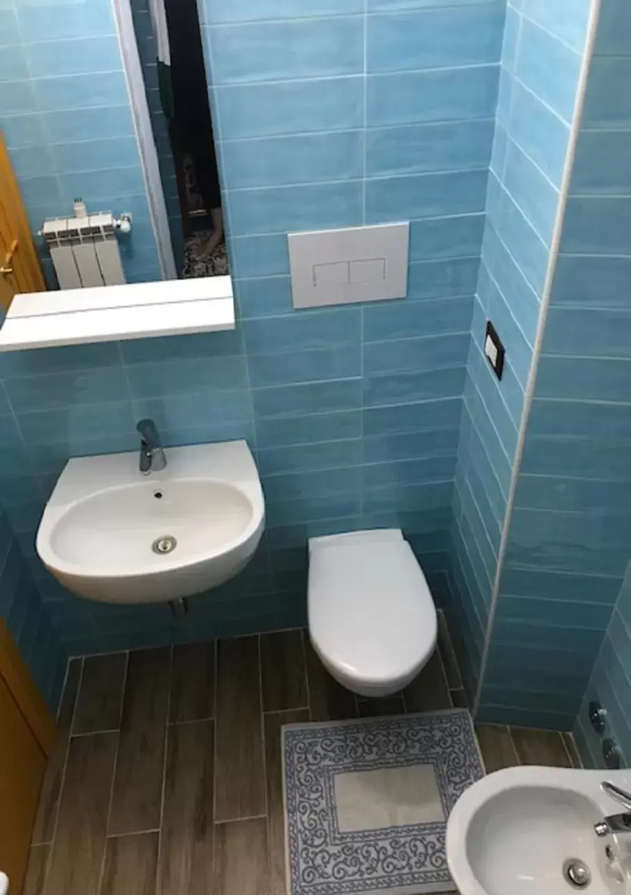 Area and facilities, Bathroom in L' Esploratore
