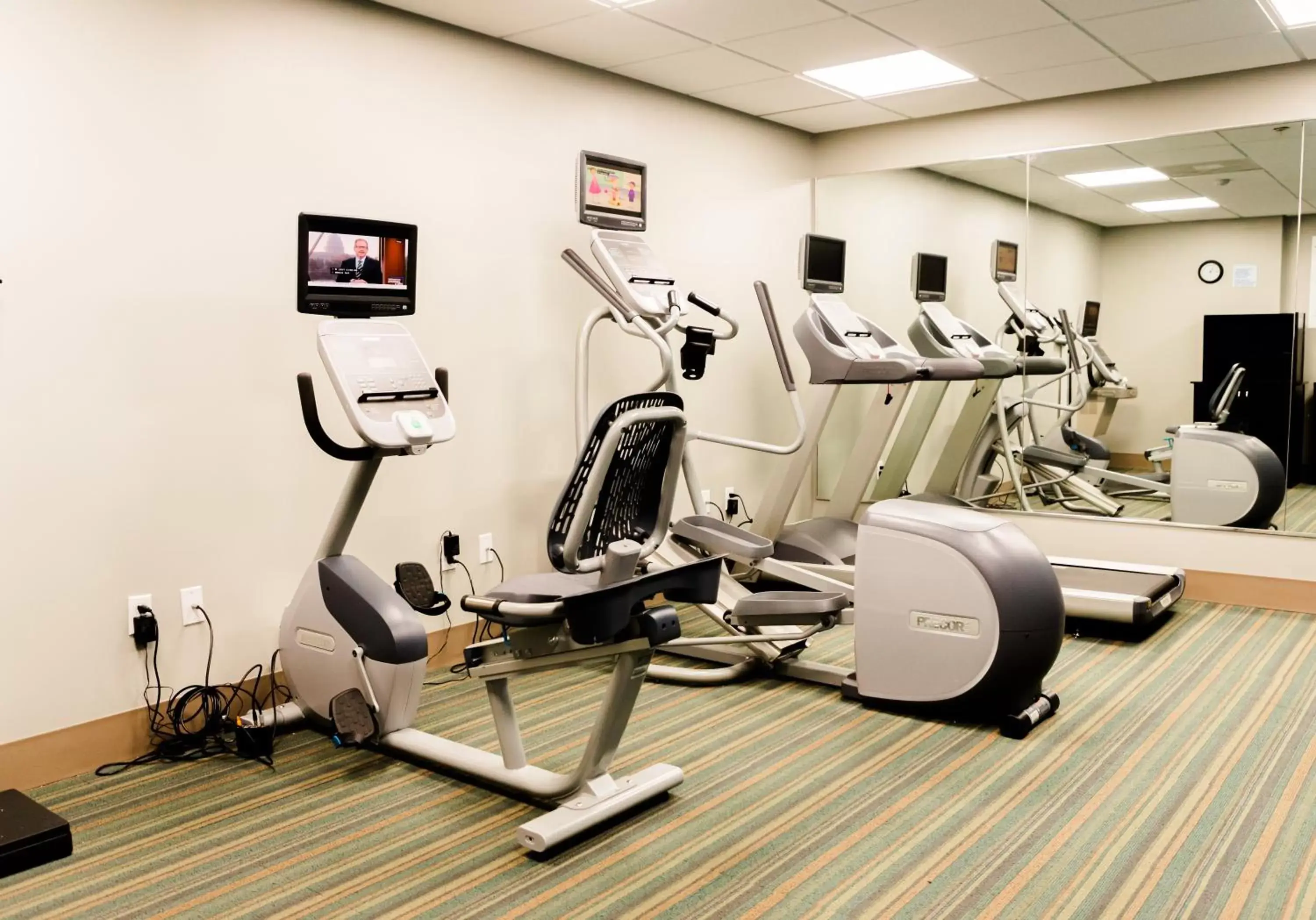 Fitness centre/facilities in Holiday Inn Express - Andalusia by IHG Fitness centre/facilities in Holiday Inn Express - Andalusia by IHG
