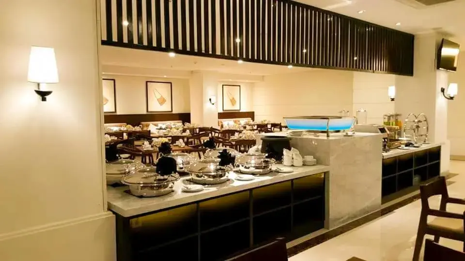 Restaurant/places to eat in M Hotel Sorong Restaurant/places to eat in M Hotel Sorong