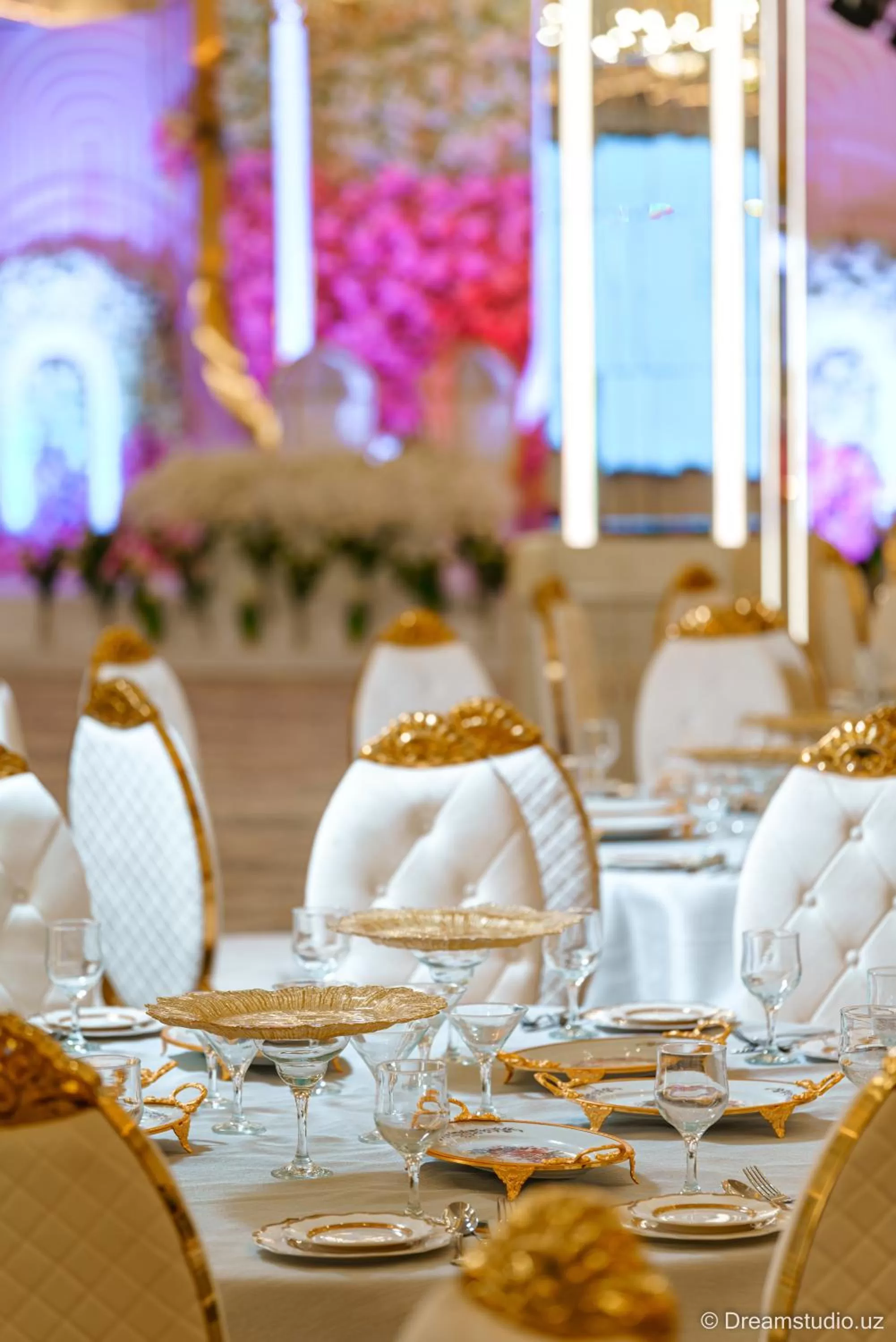 Restaurant/Places to Eat in Sahid Zarafshon