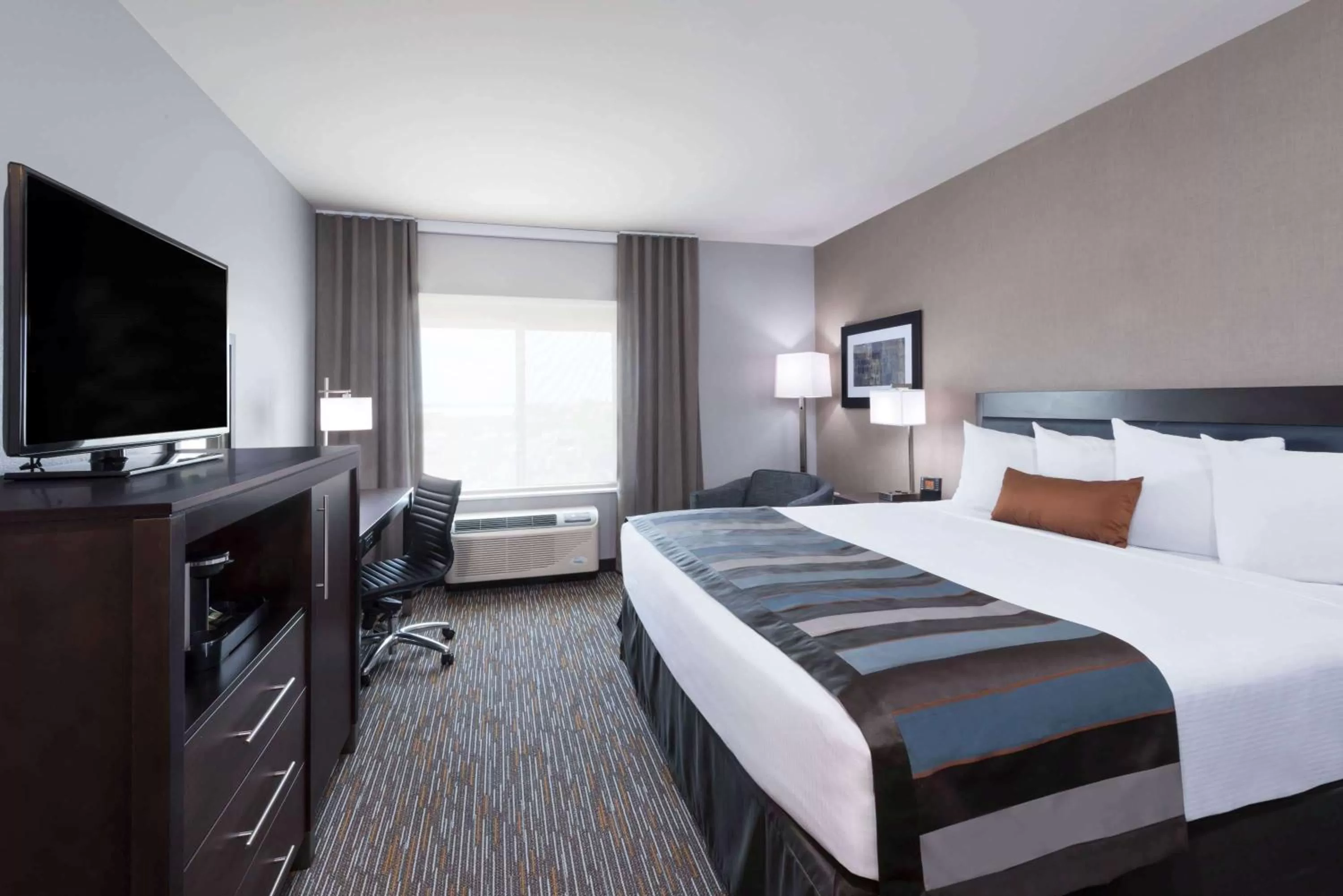 Photo of the whole room, Bed in Wingate by Wyndham Sidney