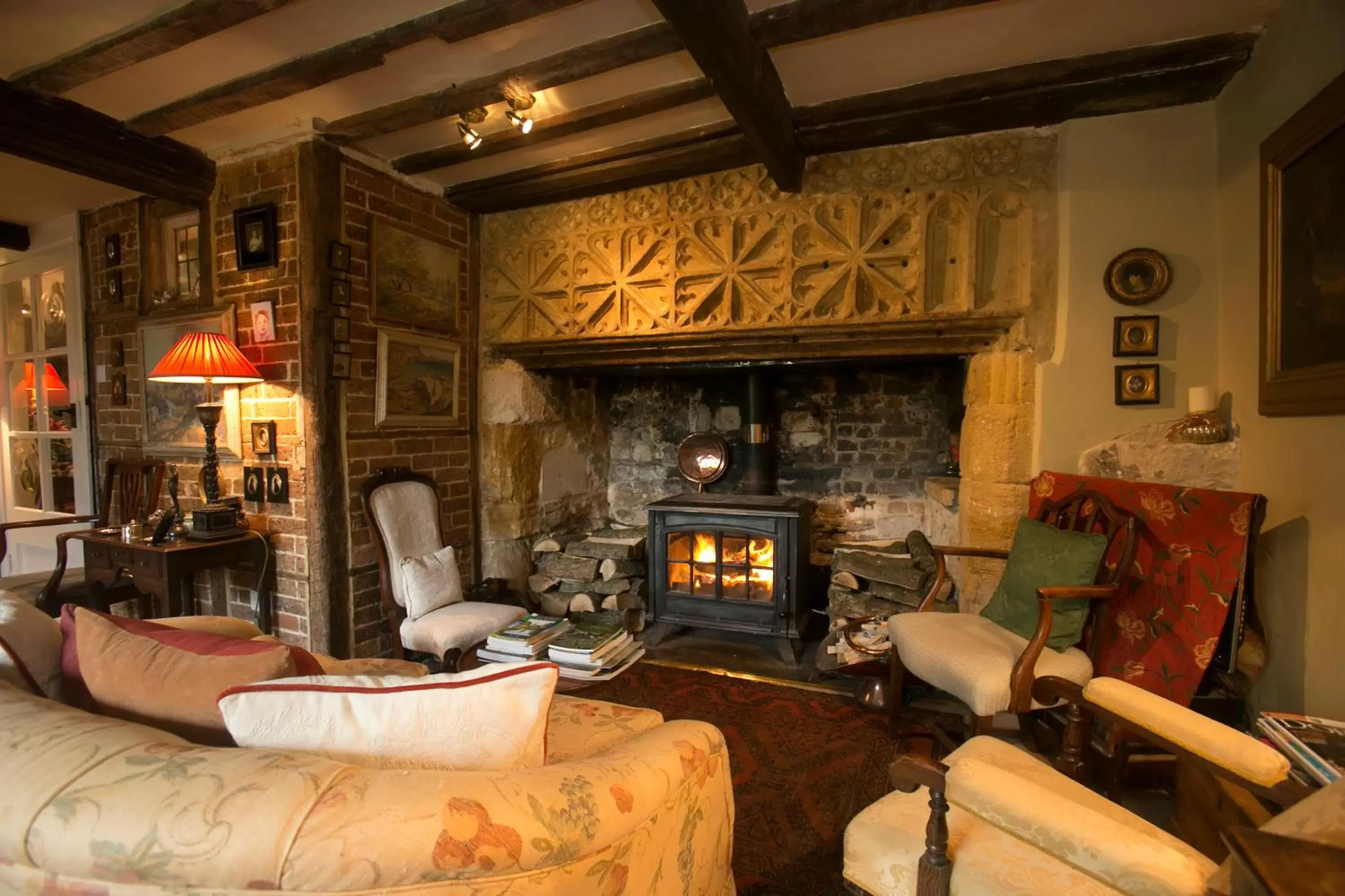 Seating Area in Tudor Cottage B&B Frampton