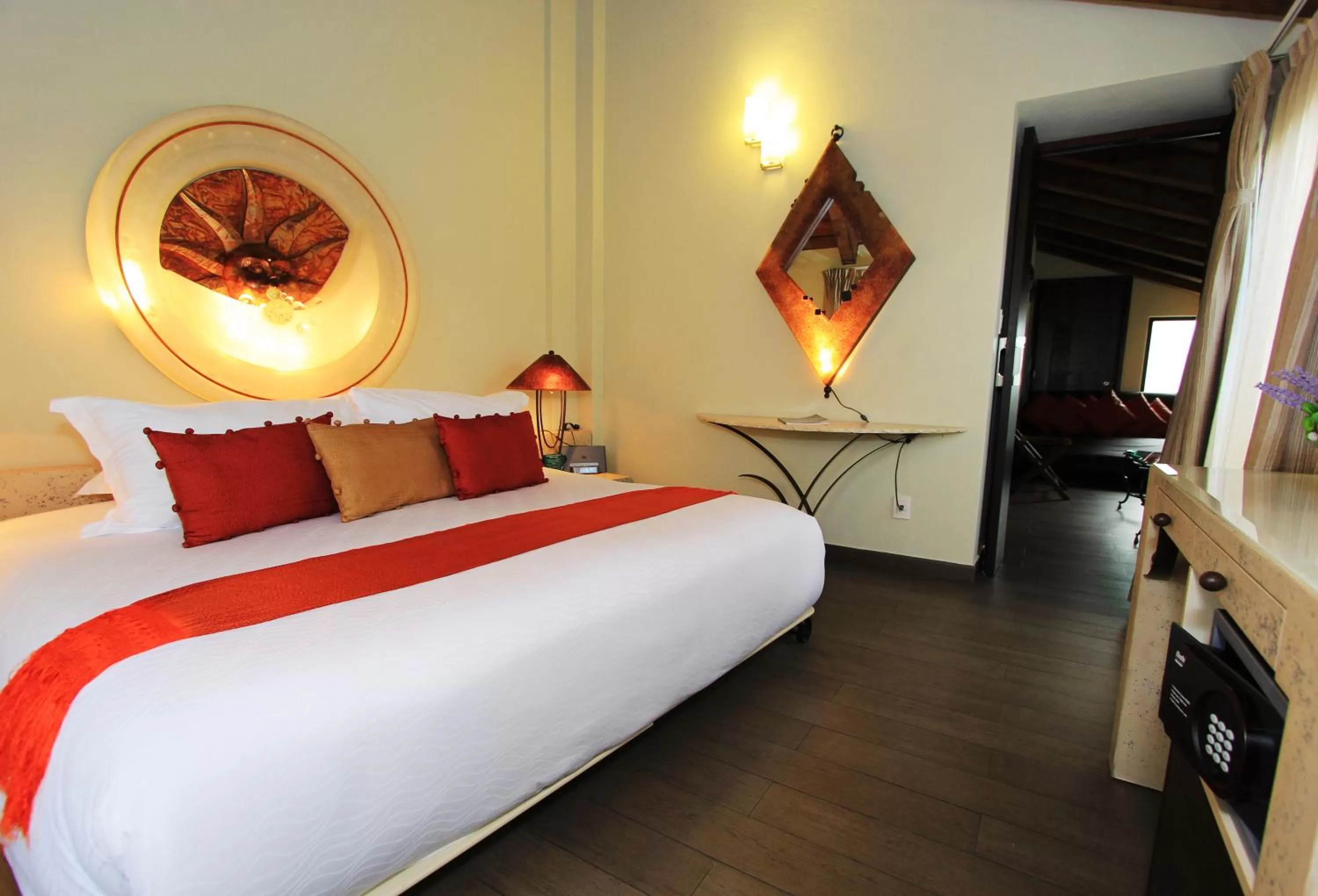 Bed in Plaza Gallery Hotel Boutique